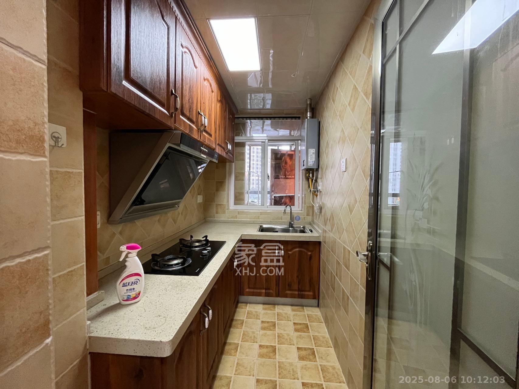 北辰三角洲E3区 1室1厅1卫 2000.0元/月 北辰三角洲E3区 1室1厅1卫 2000.0元/月室内图