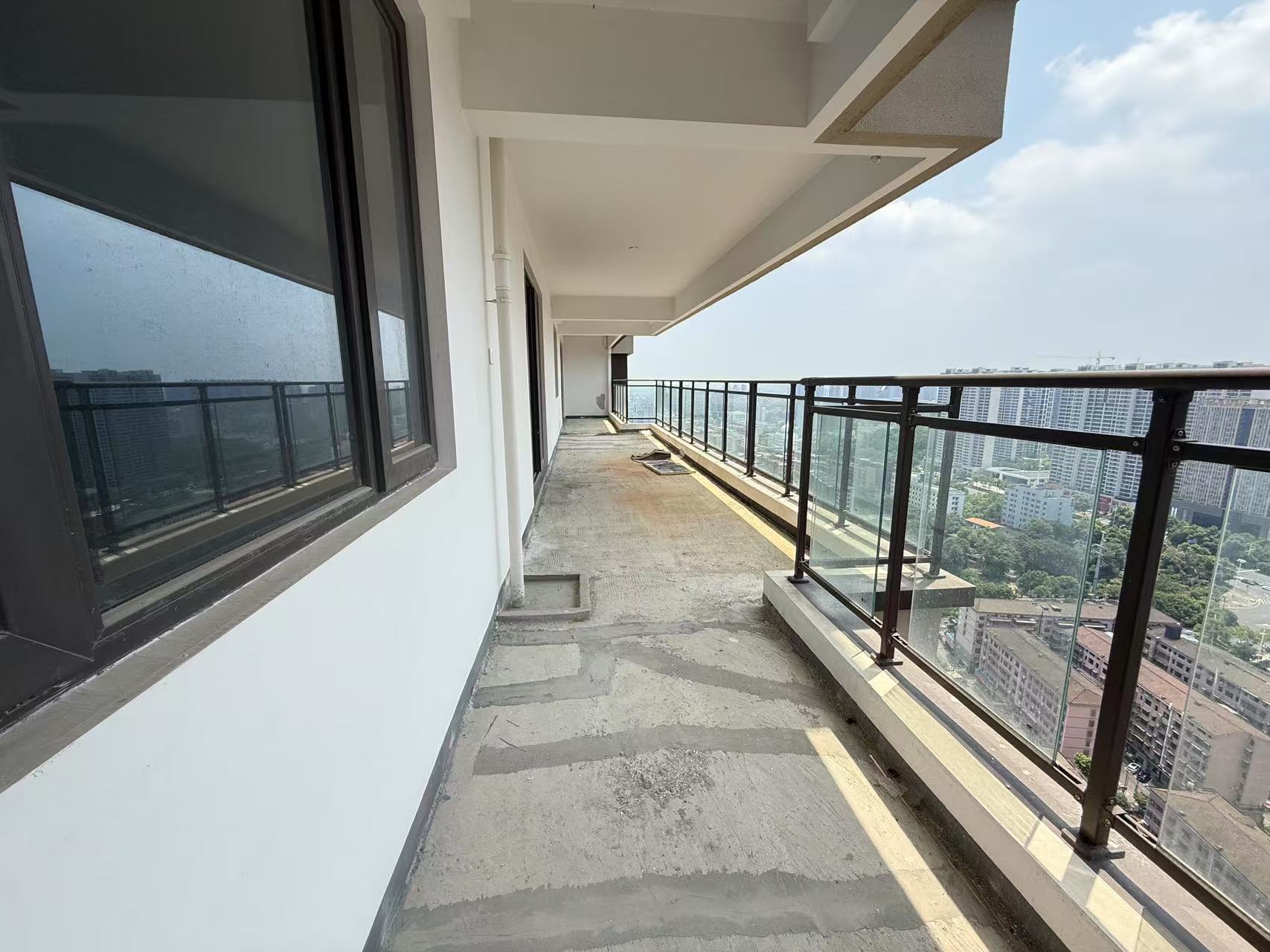 建发央著（悦发央著）  5室2厅2卫   258.00万室内图