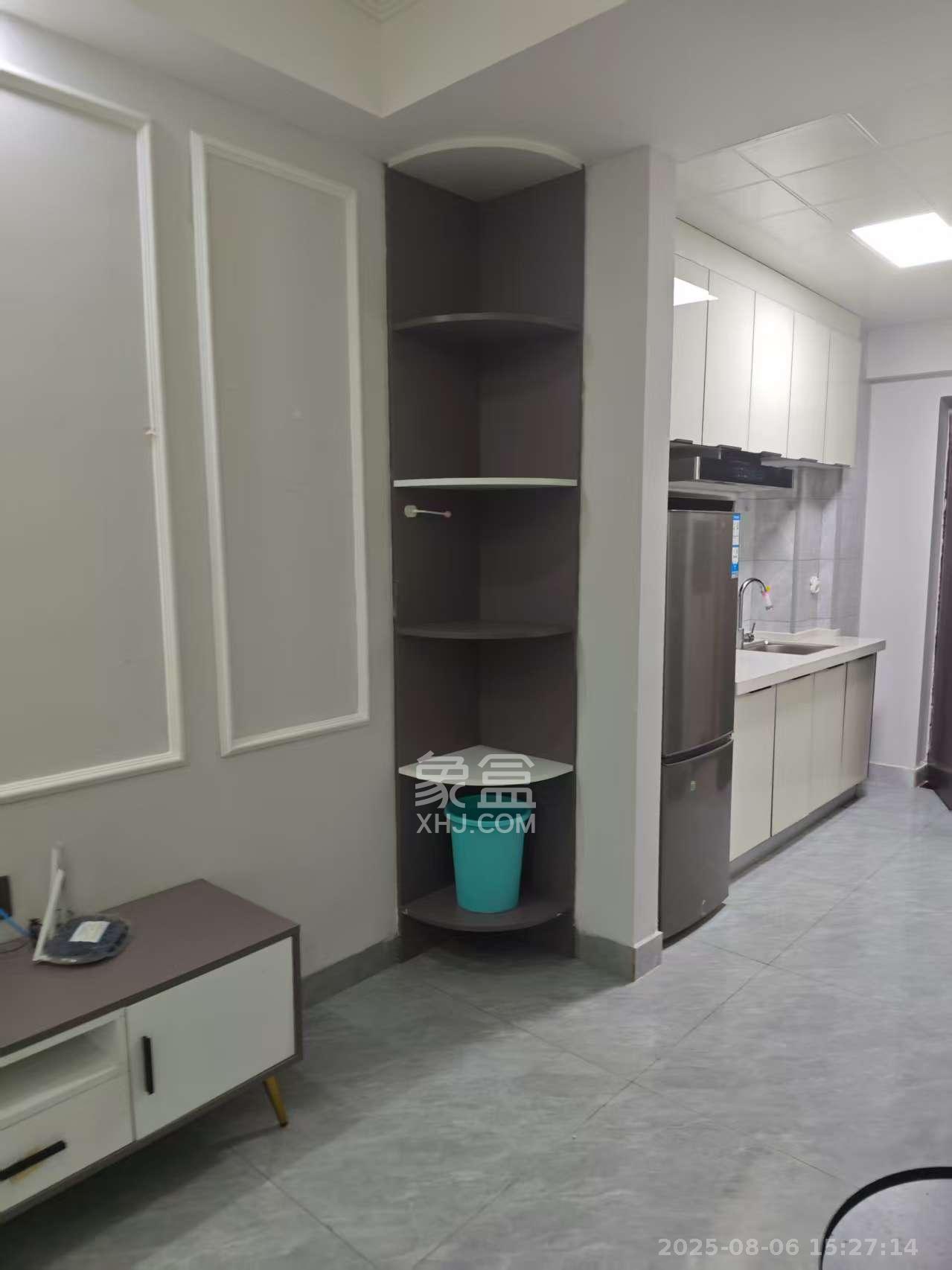 奥园城市天骄一期  1室1厅1卫    1700.0元/月室内图