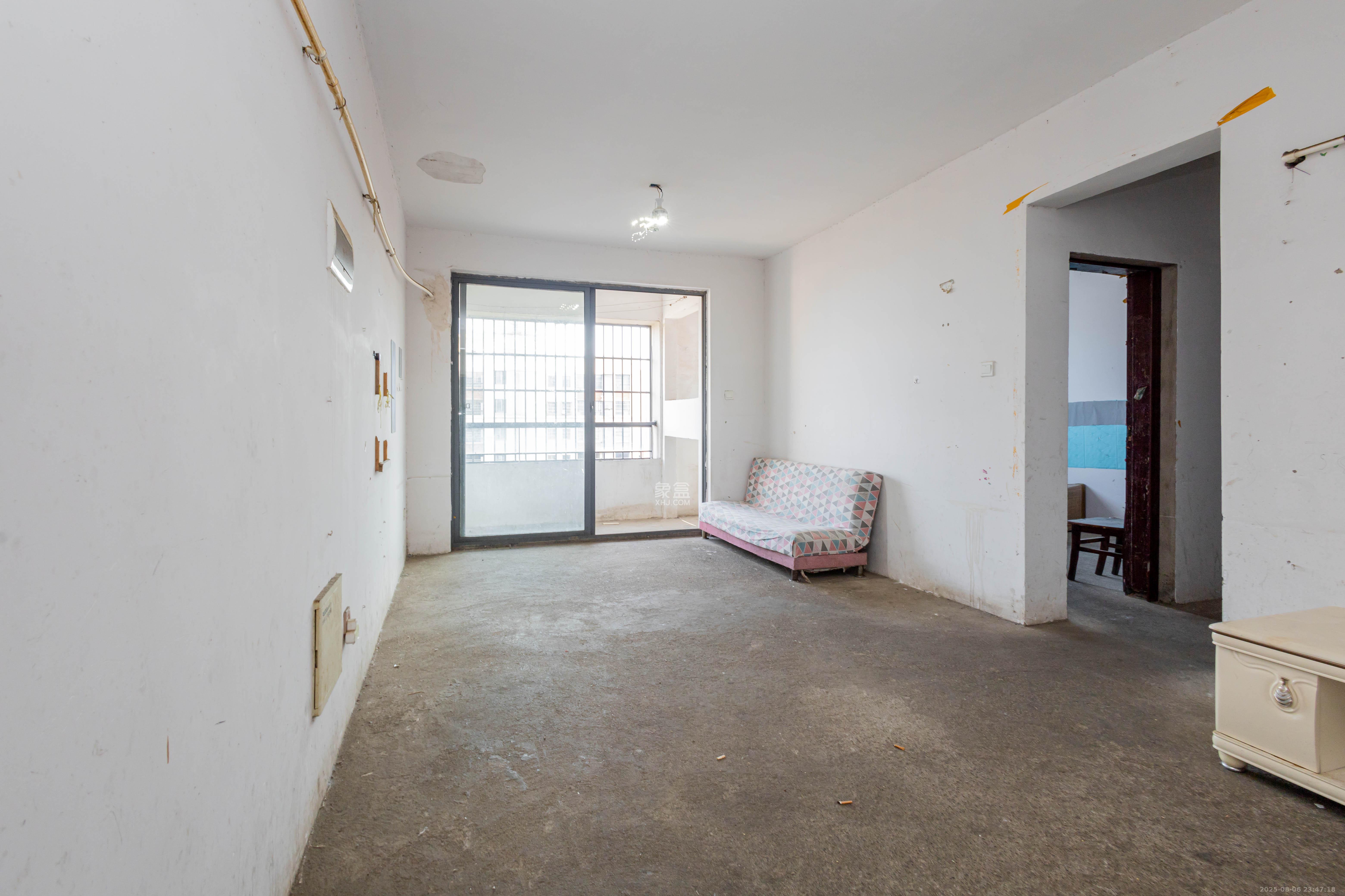 辉宏橄榄城  2室2厅1卫    41.8万 辉宏橄榄城  2室2厅1卫    41.8万客厅