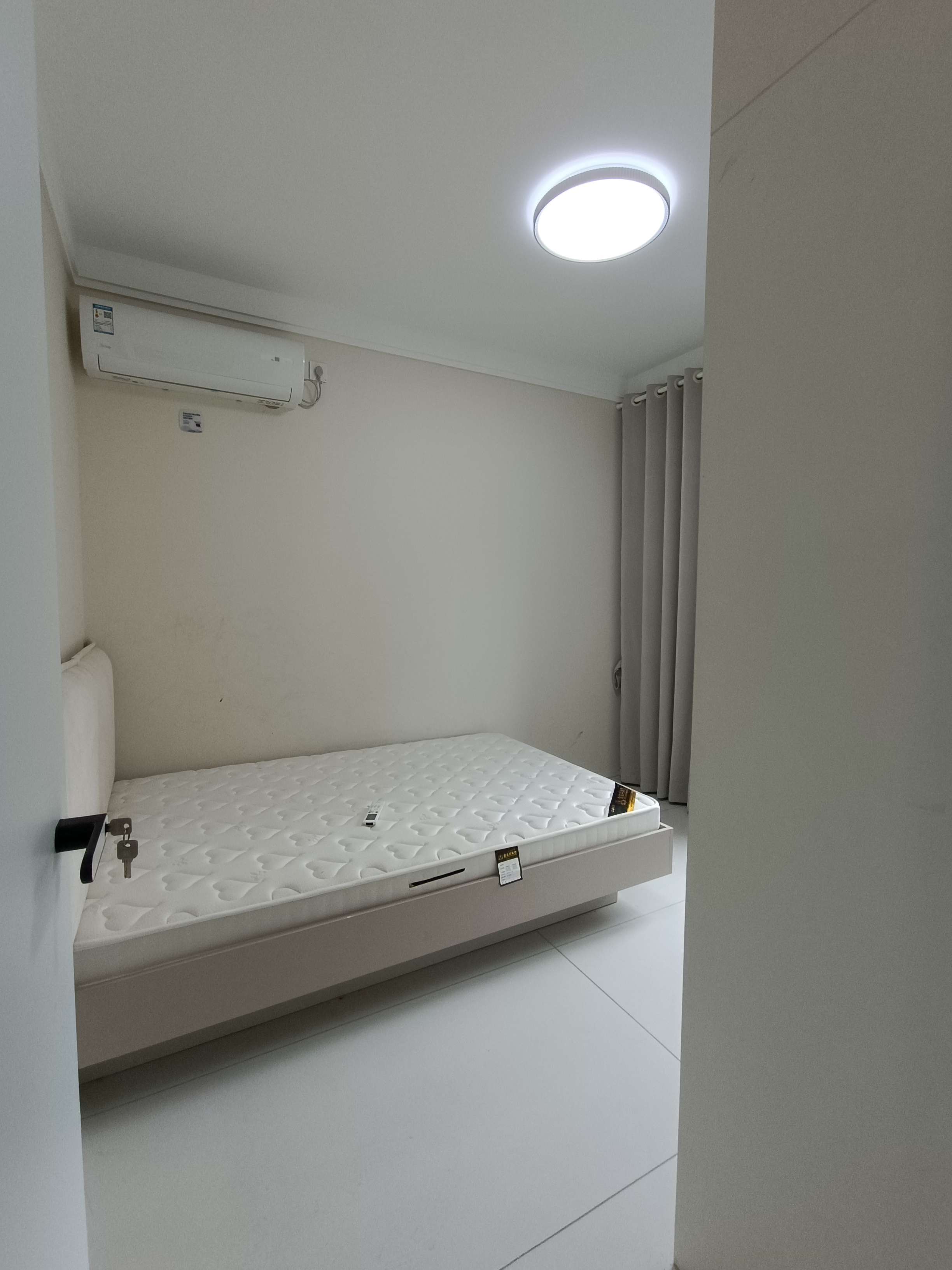 荣盛花语书苑 3室2厅1卫 2200.0元/月 荣盛花语书苑 3室2厅1卫 2200.0元/月室内图