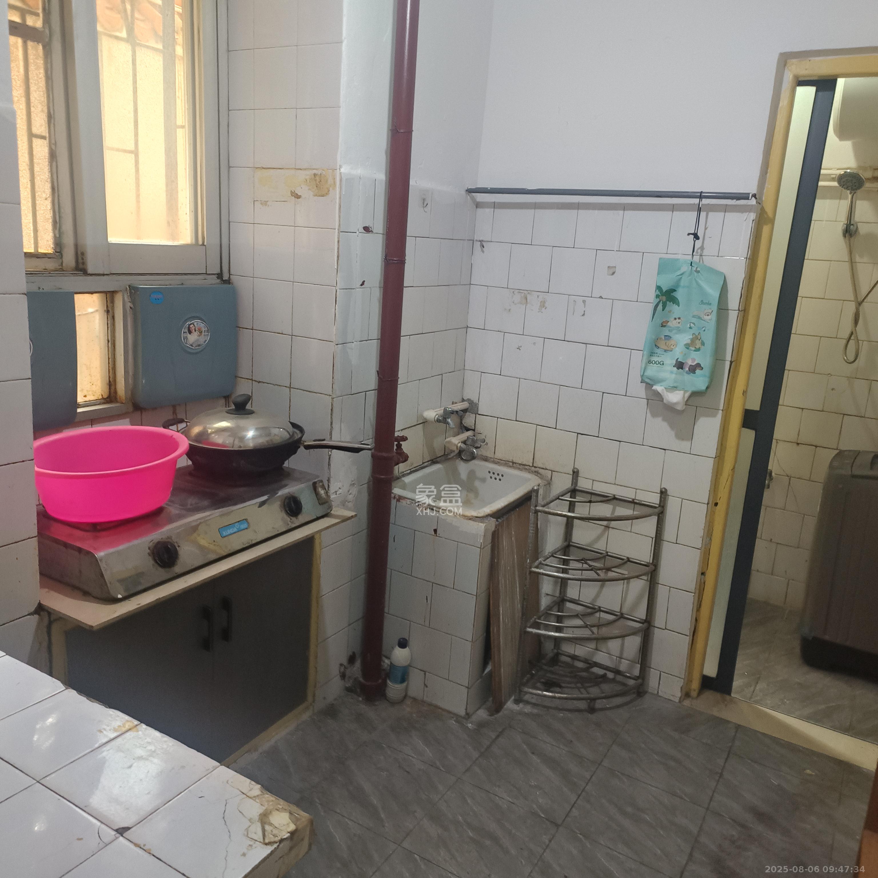 省公路局宿舍 2室1厅1卫 2100.0元/月 省公路局宿舍 2室1厅1卫 2100.0元/月室内图