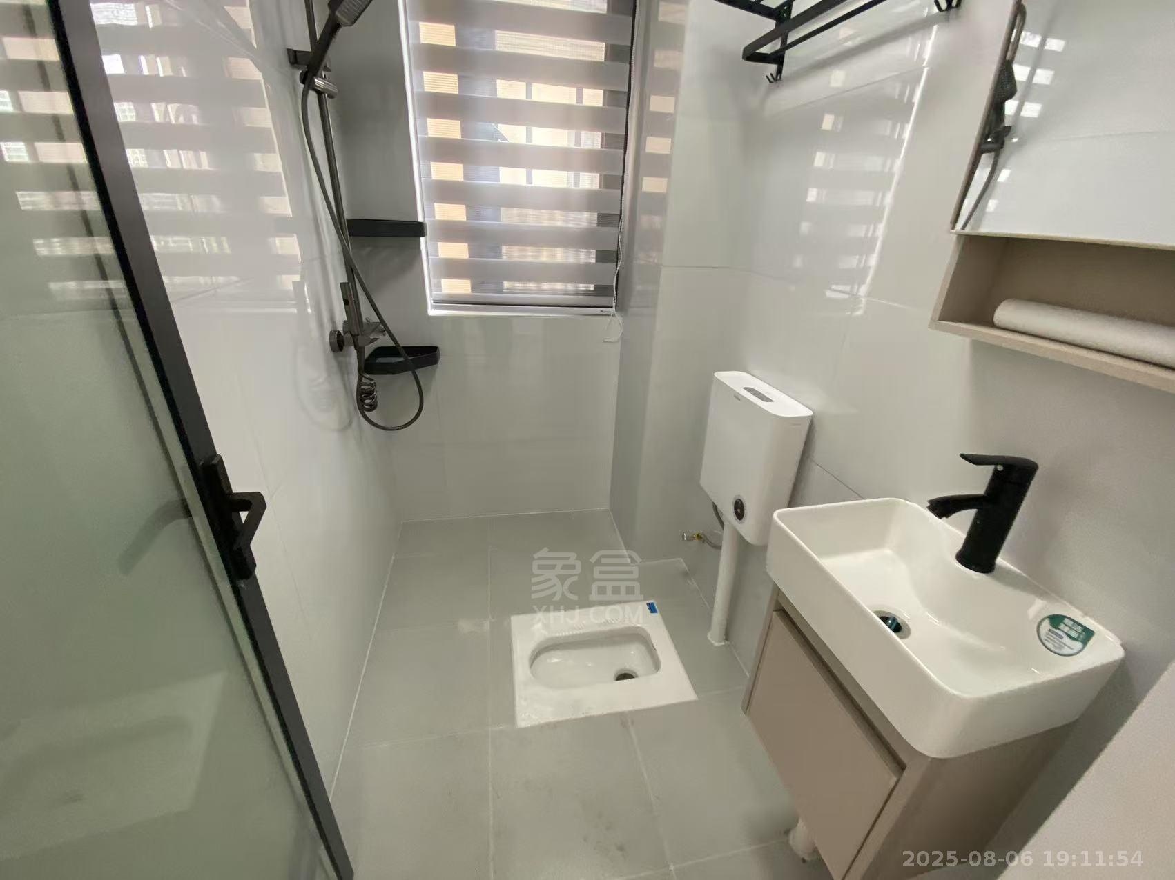 华晨神农湾 1室1厅1卫 1800.0元/月 华晨神农湾 1室1厅1卫 1800.0元/月室内图