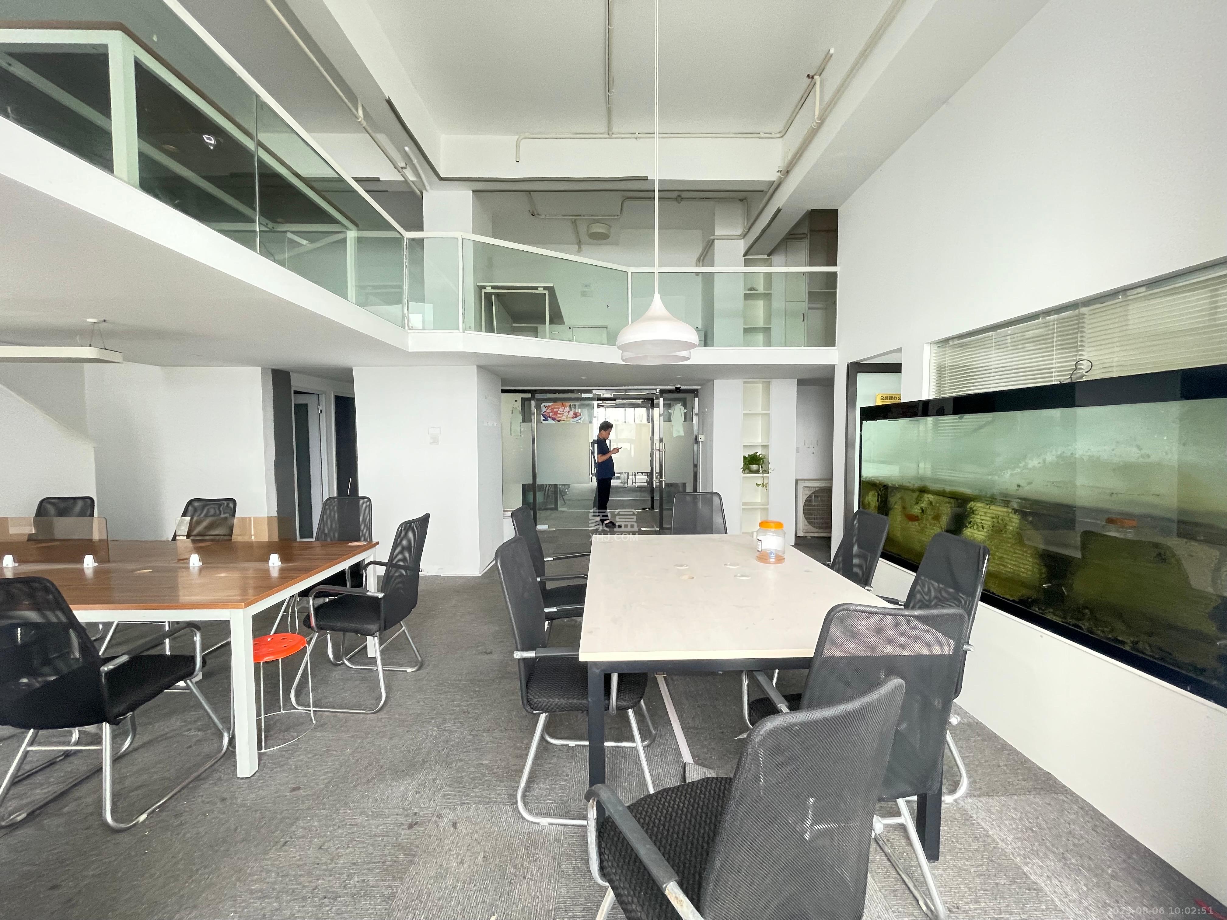 兰亭湾畔 1室1厅1卫 4000.0元/月 兰亭湾畔 1室1厅1卫 4000.0元/月室内图