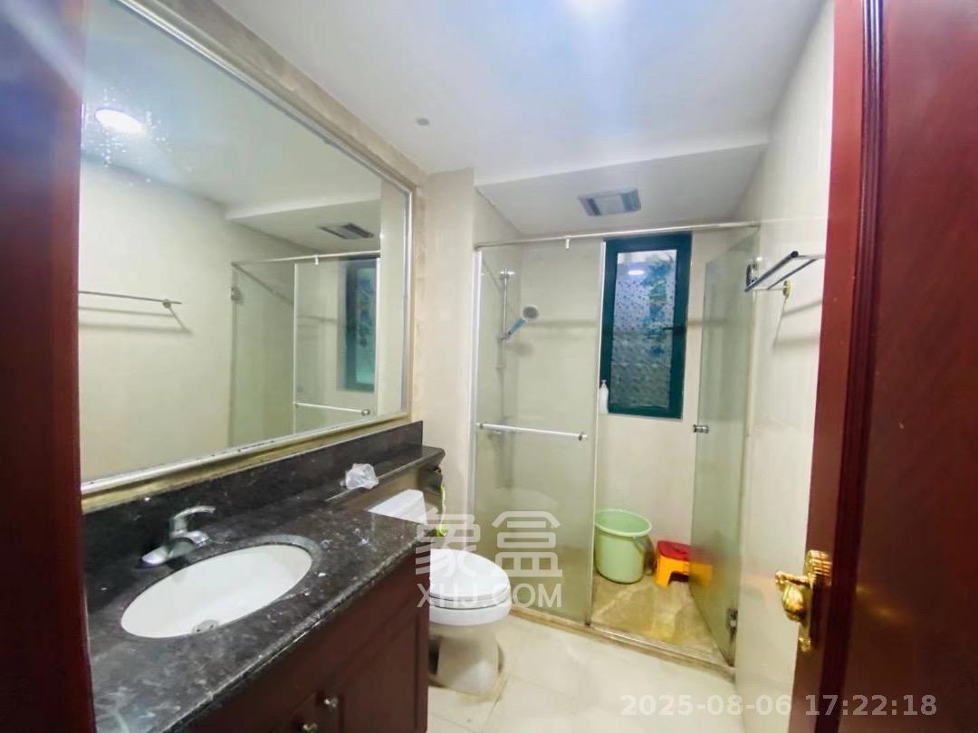 恒大雅苑  3室2厅2卫    2600.0元/月室内图