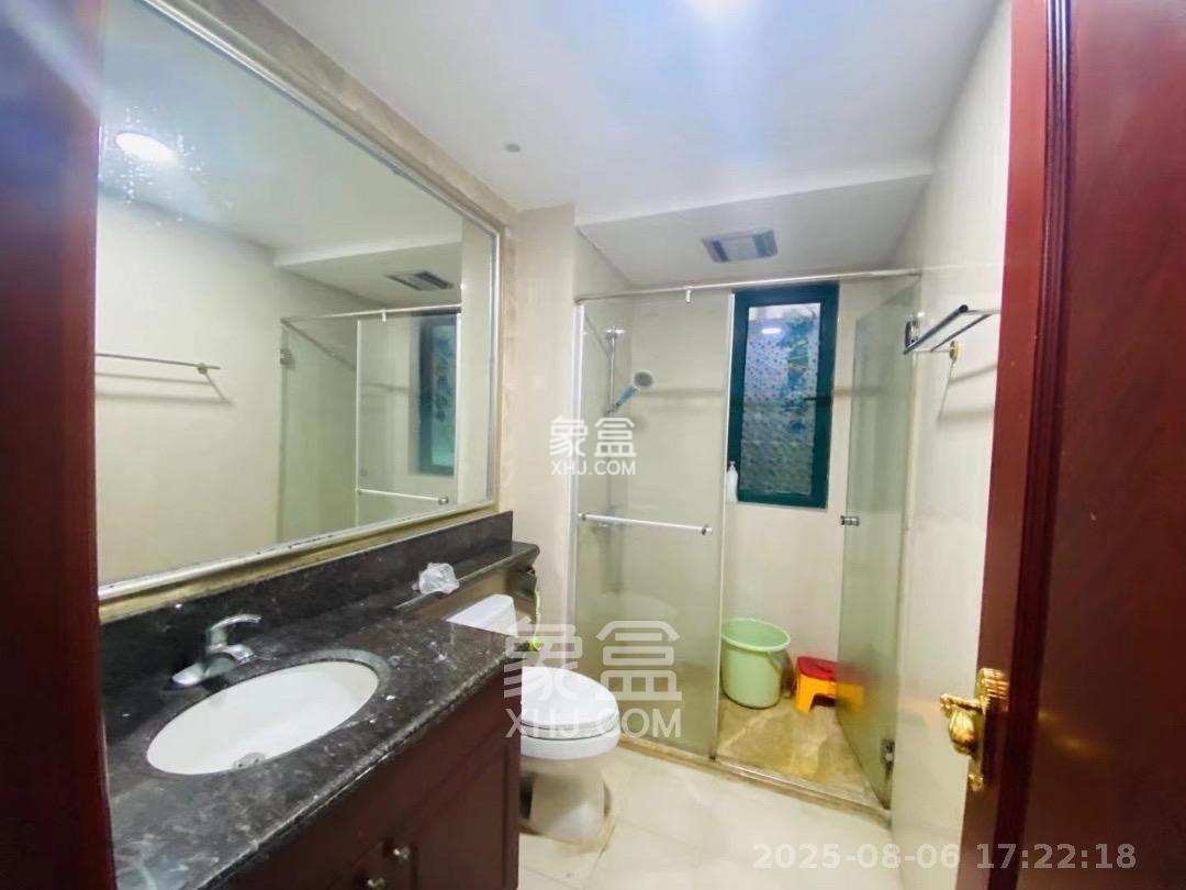 恒大雅苑 3室2厅2卫 2600.0元/月 恒大雅苑 3室2厅2卫 2600.0元/月室内图