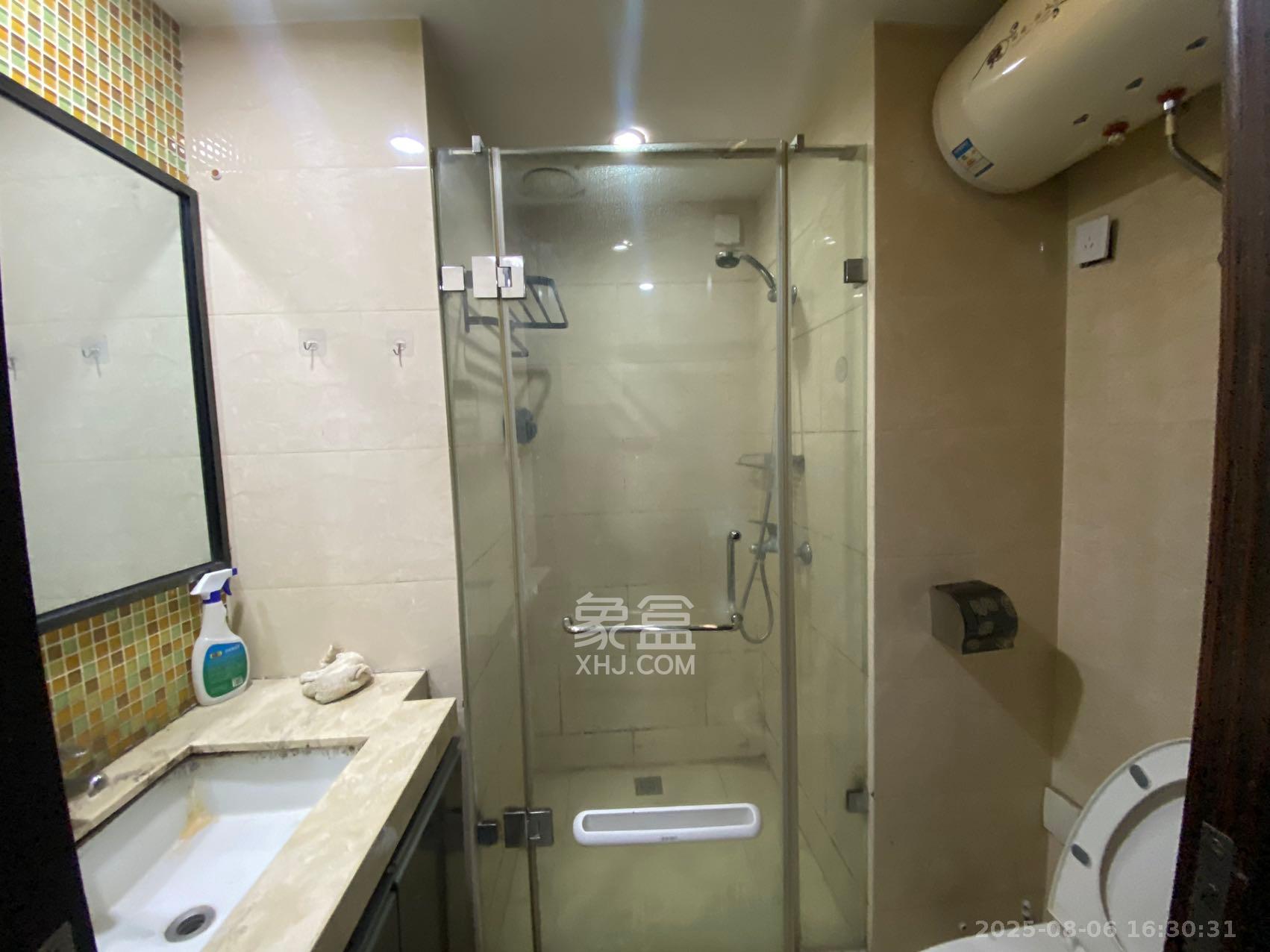 德思勤城市广场(宝格丽公寓)  1室1厅1卫    1800.0元/月 德思勤城市广场(宝格丽公寓)  1室1厅1卫    1800.0元/月室内图