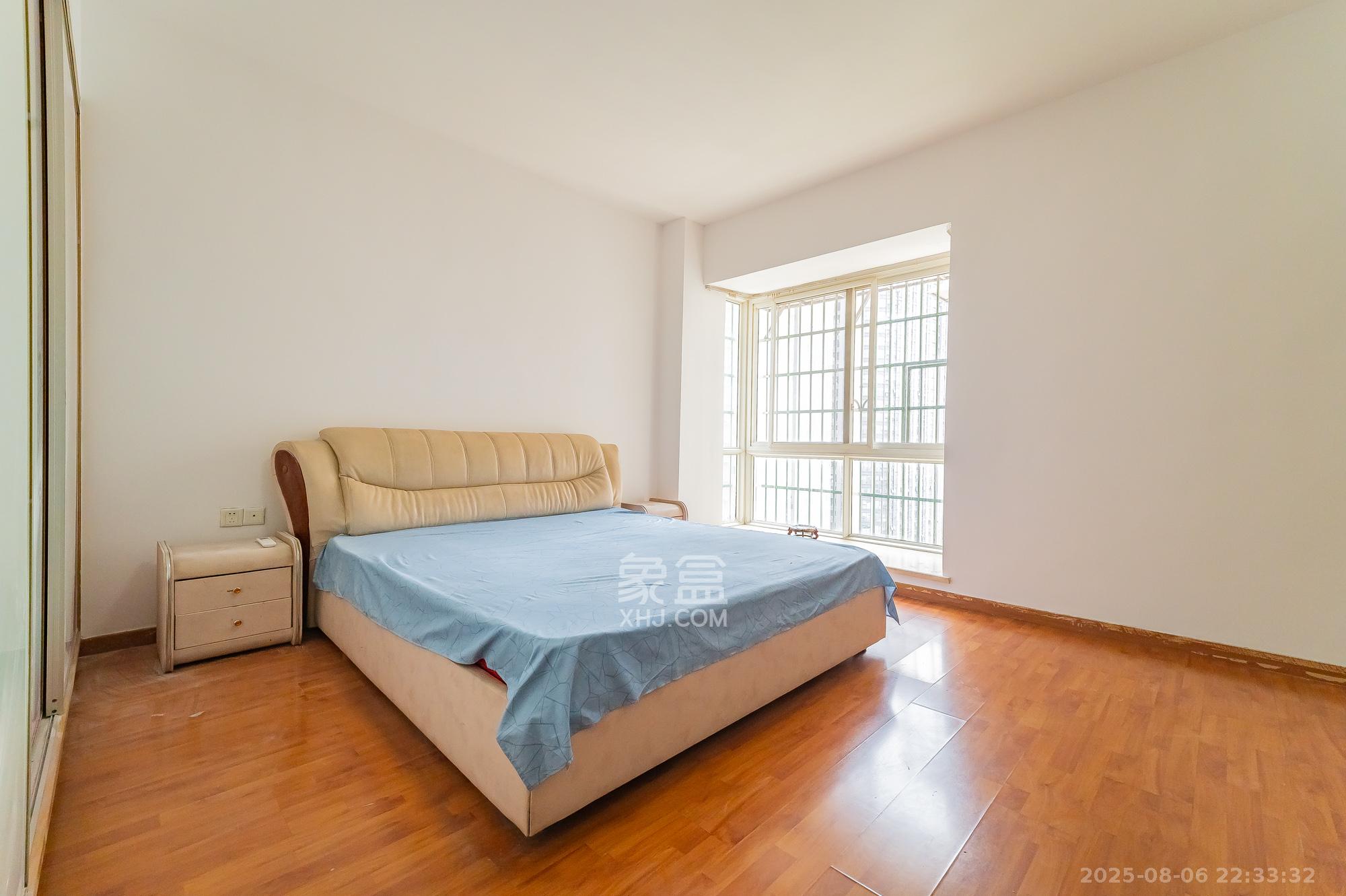 广泰家园  3室2厅2卫    63.6万 广泰家园  3室2厅2卫    63.6万卧室