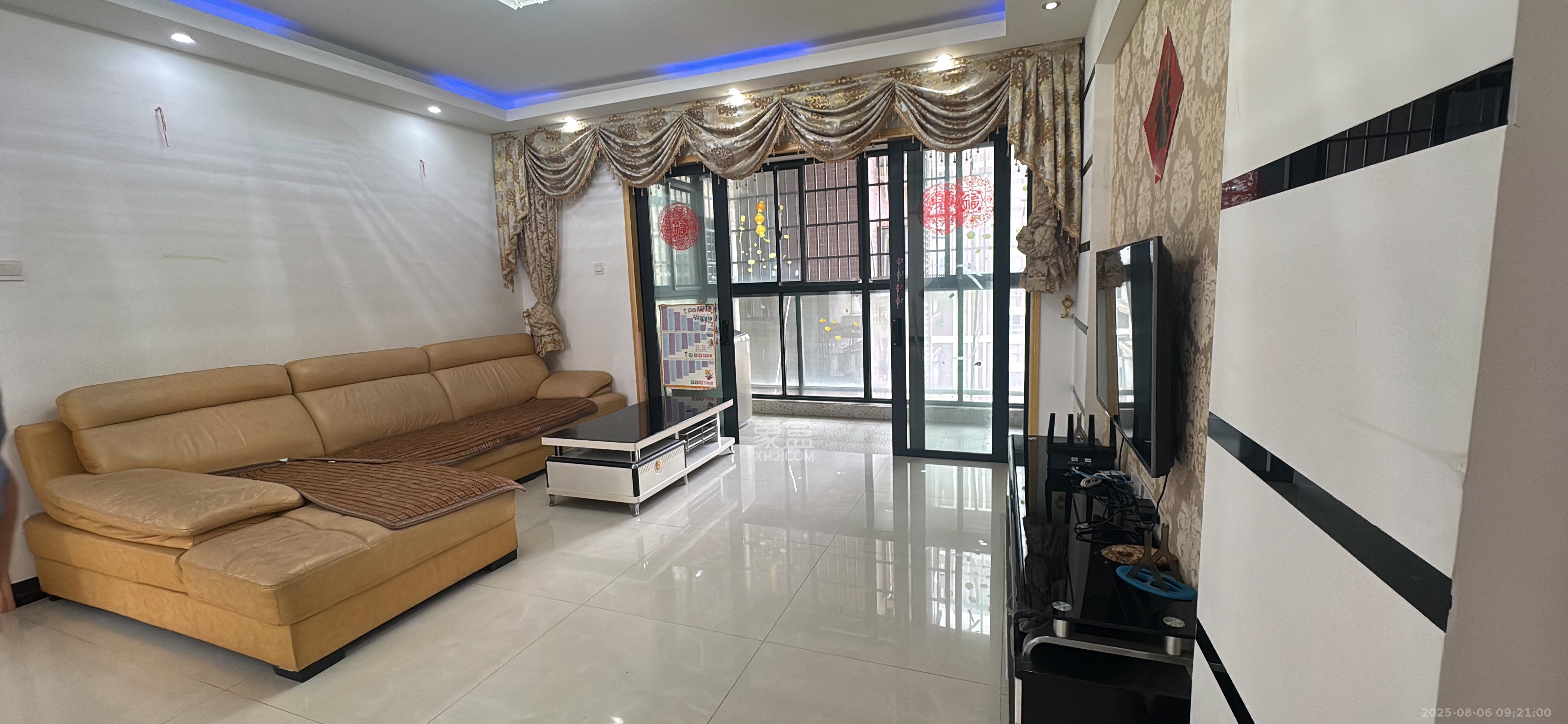 蓝山郡  4室2厅1卫    2500.0元/月室内图