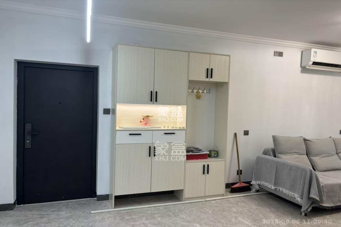 蔷薇国际 1室1厅1卫 1800.0元/月 蔷薇国际 1室1厅1卫 1800.0元/月室内图