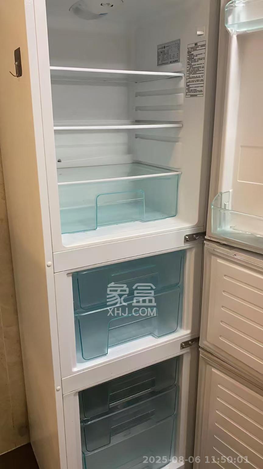 万科魅力之城观澜里 3室2厅1卫 2500.0元/月 万科魅力之城观澜里 3室2厅1卫 2500.0元/月室内图