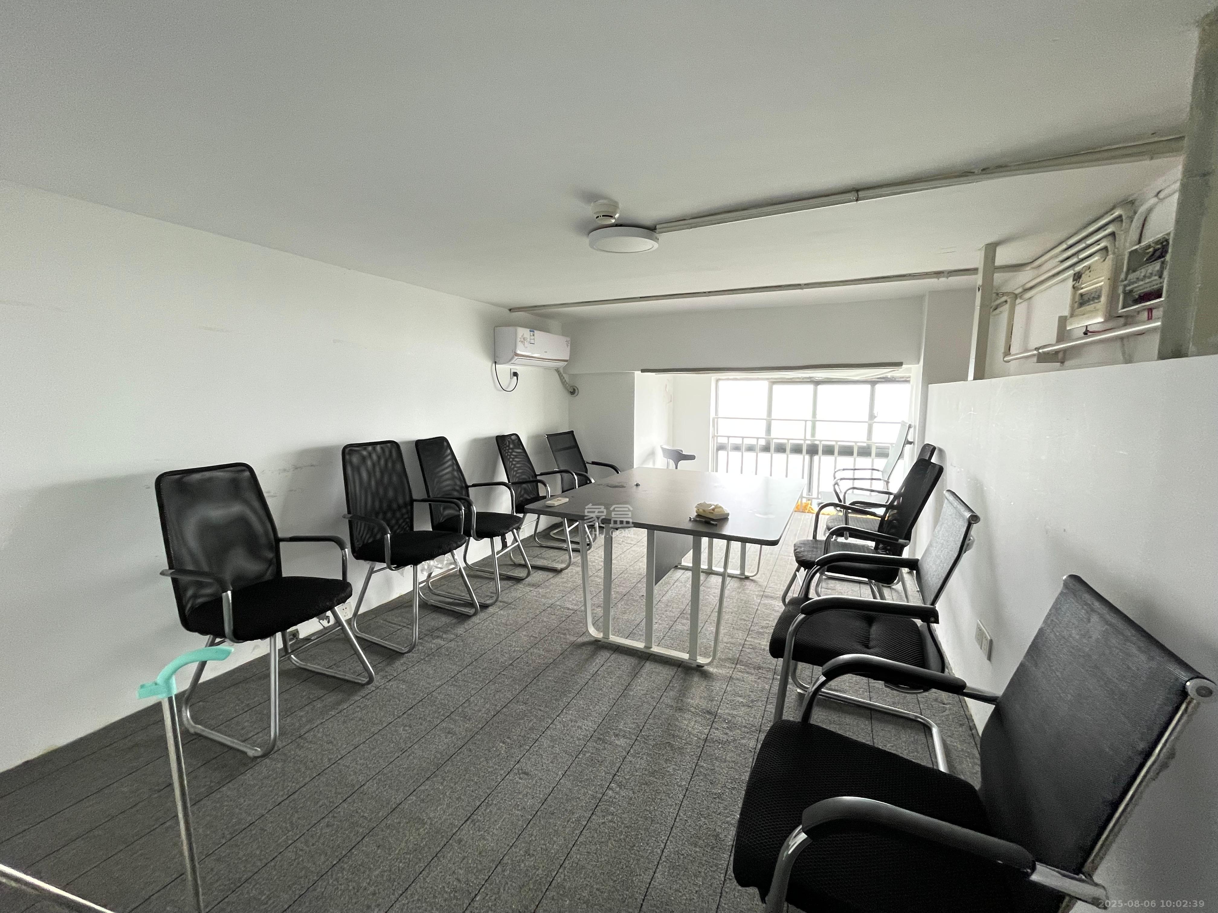 兰亭湾畔 1室1厅1卫 4000.0元/月 兰亭湾畔 1室1厅1卫 4000.0元/月室内图