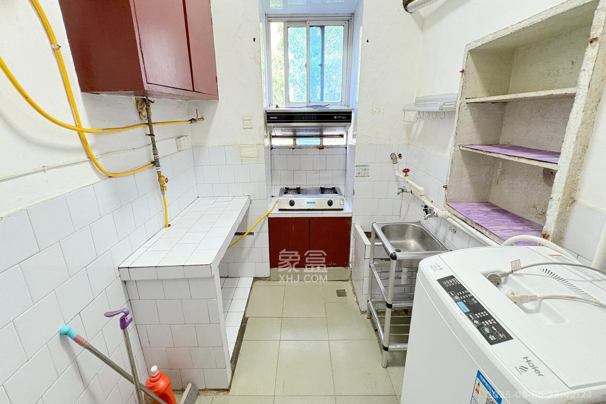 湖南省药品检验所  1室1厅1卫    29.0万 湖南省药品检验所  1室1厅1卫    29.0万厨房