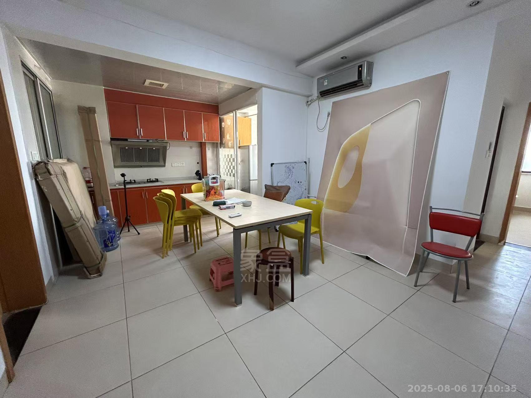 嘉墅翰林阁 2室2厅2卫 1500.0元/月 嘉墅翰林阁 2室2厅2卫 1500.0元/月室内图