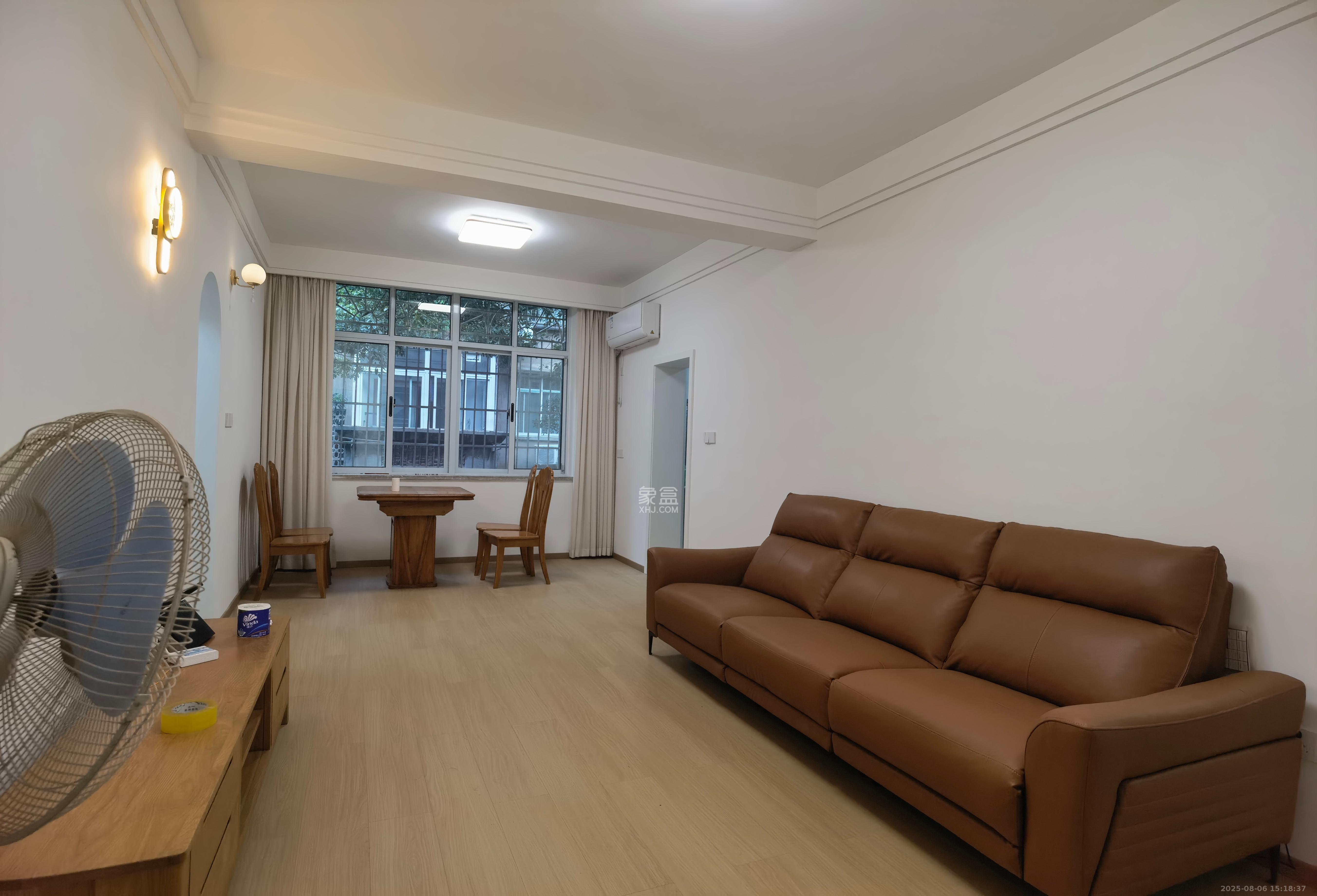 省水院宿舍  4室2厅1卫    4000.0元/月 省水院宿舍  4室2厅1卫    4000.0元/月室内图