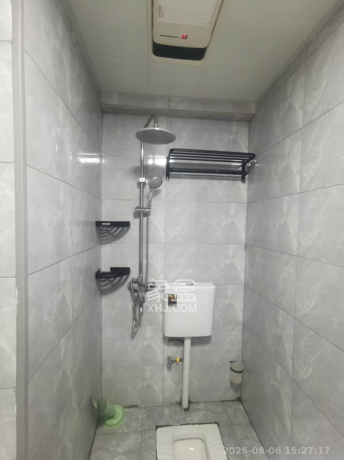 奥园城市天骄一期  1室1厅1卫    1700.0元/月室内图