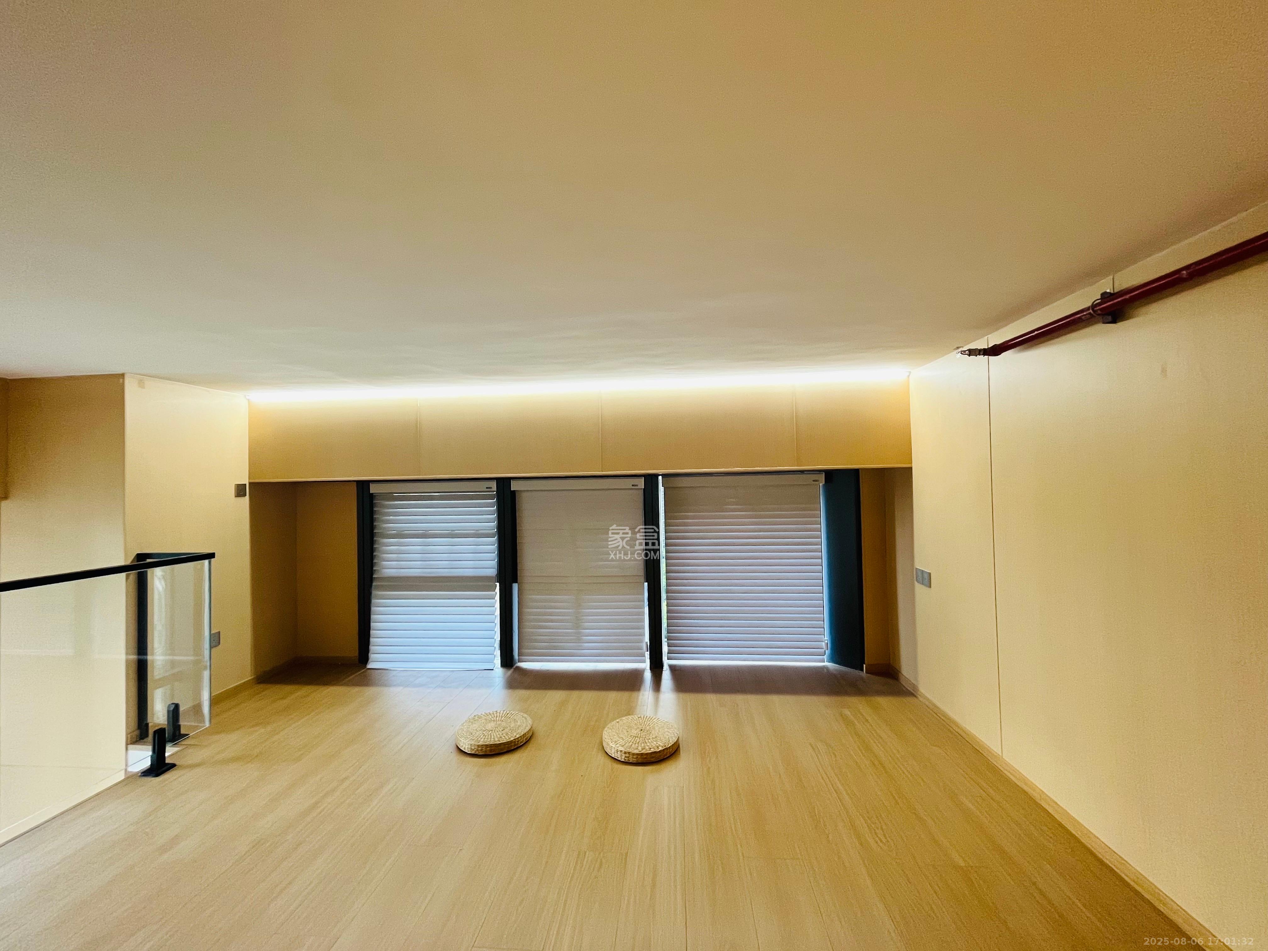 卓越中寰 2室1厅1卫 4000.0元/月 卓越中寰 2室1厅1卫 4000.0元/月室内图