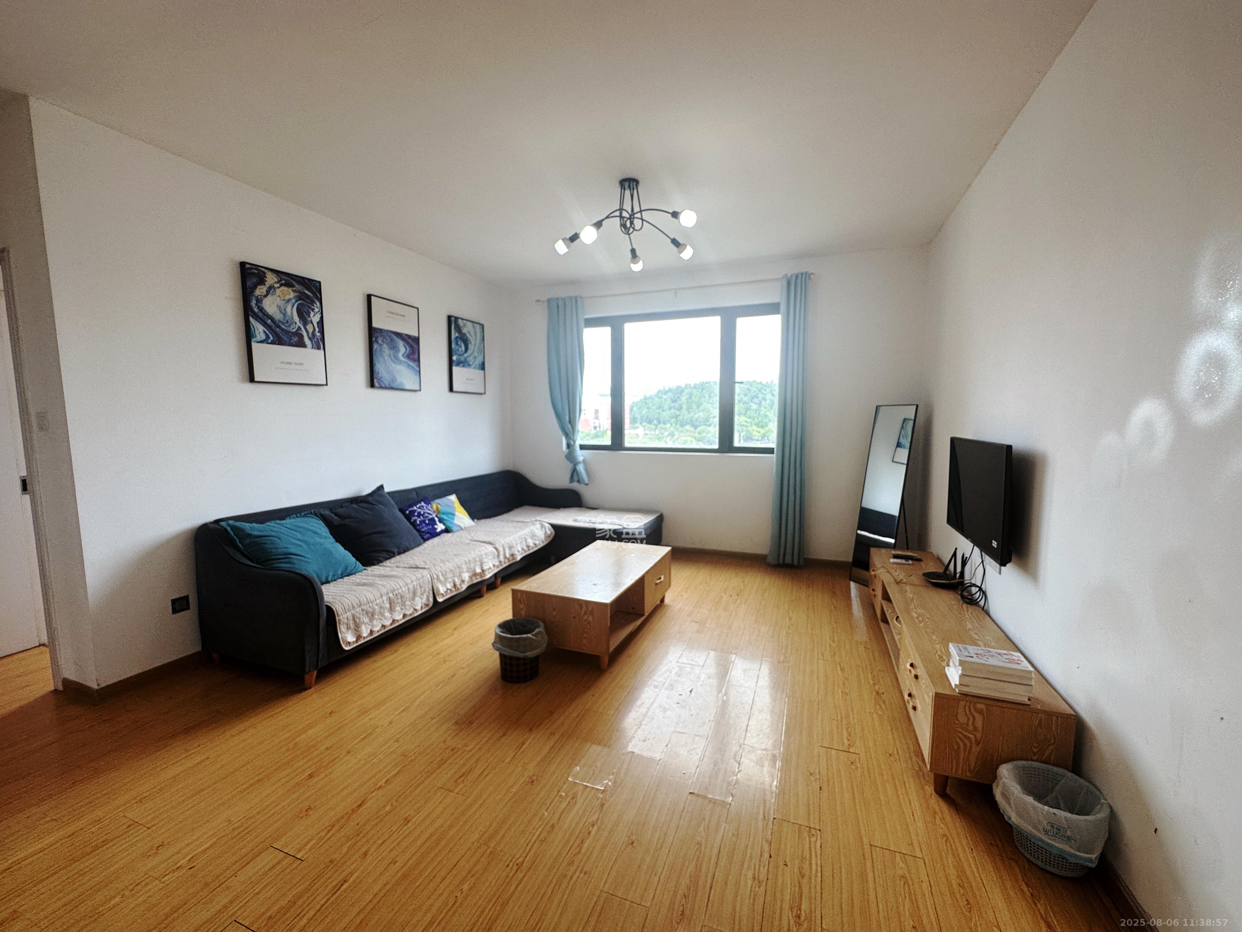 融创融公馆(融创臻苑) 4室2厅2卫 2100.0元/月 融创融公馆(融创臻苑) 4室2厅2卫 2100.0元/月室内图