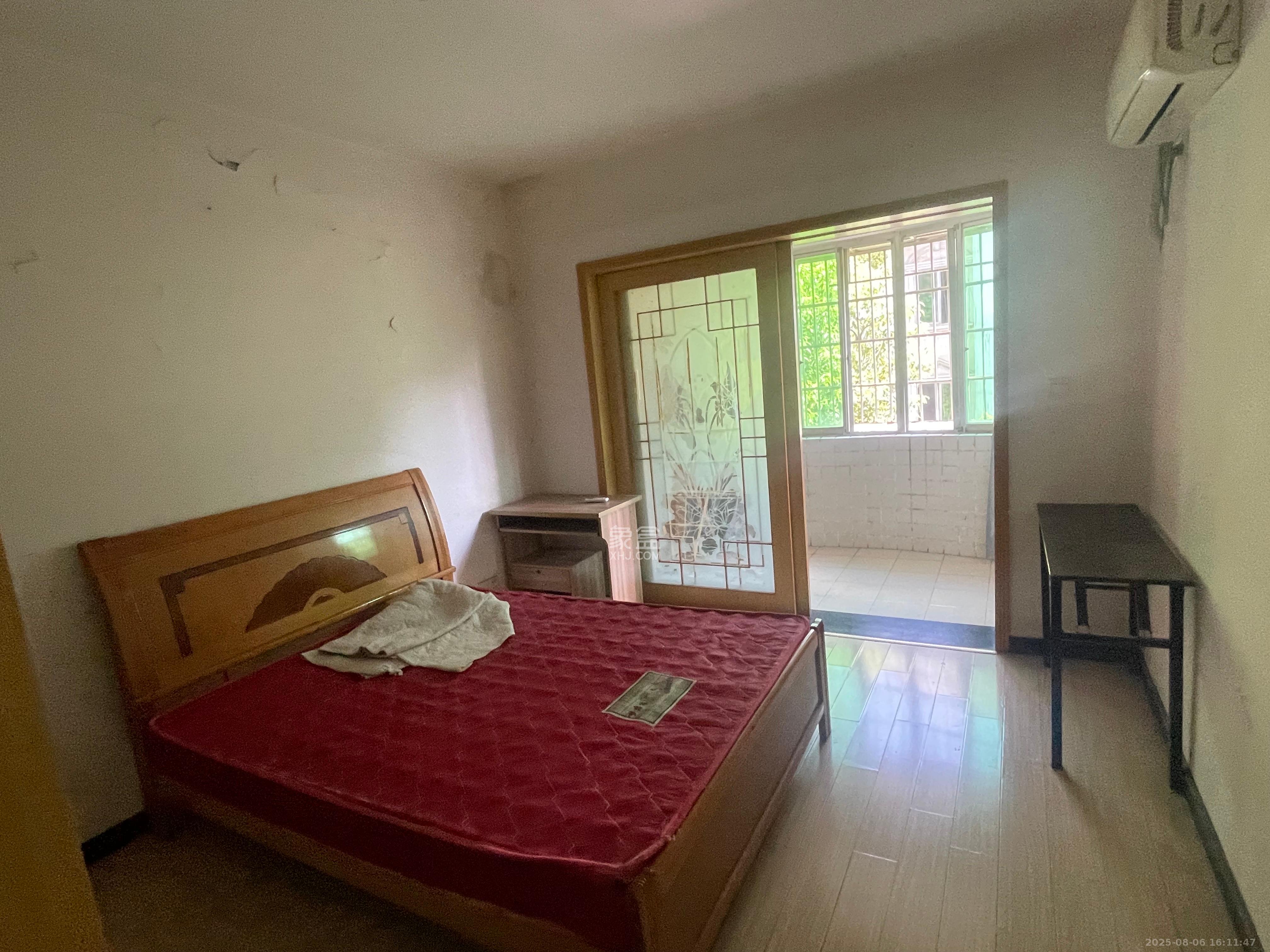 中南汽车世界 2室2厅1卫 1188.0元/月 中南汽车世界 2室2厅1卫 1188.0元/月室内图