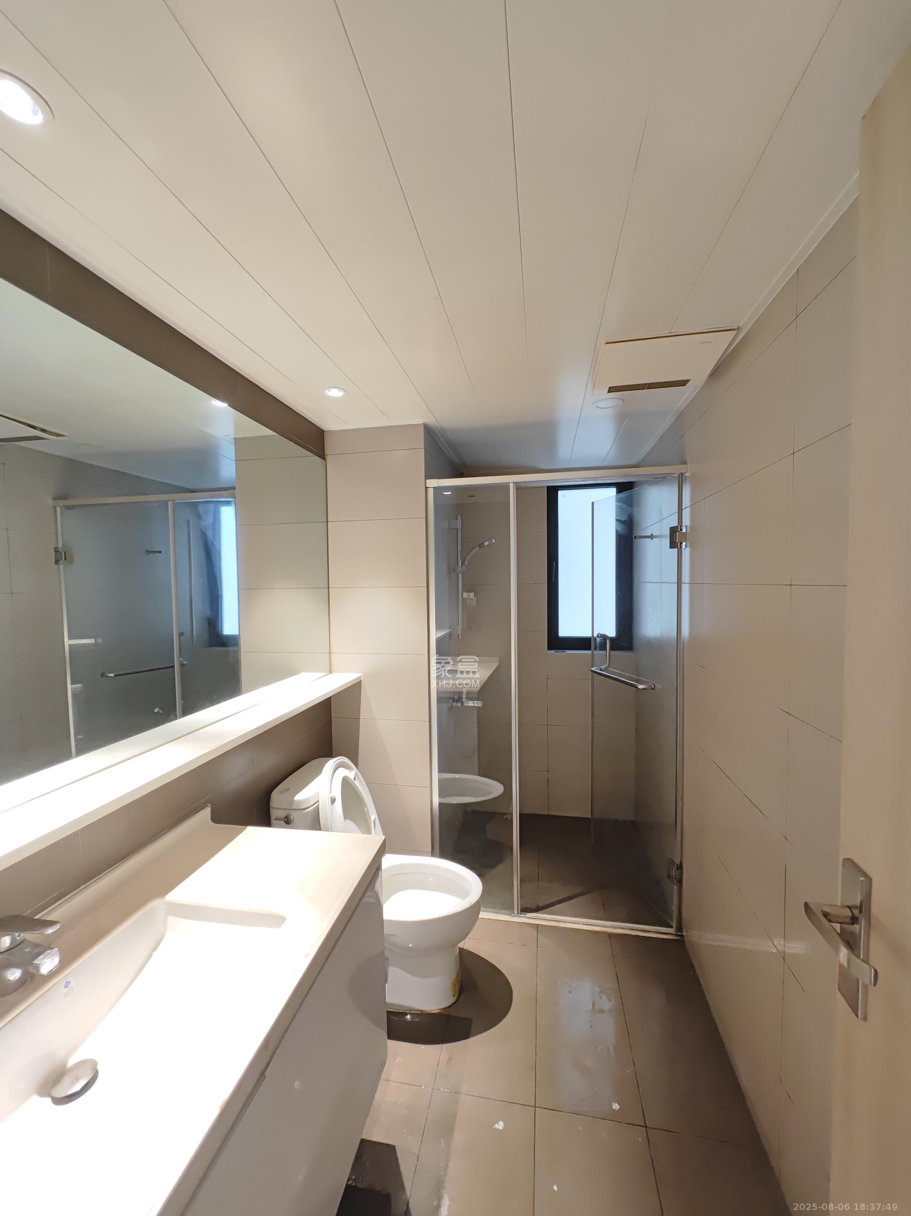 时代年华 3室2厅2卫 1900.0元/月 时代年华 3室2厅2卫 1900.0元/月室内图