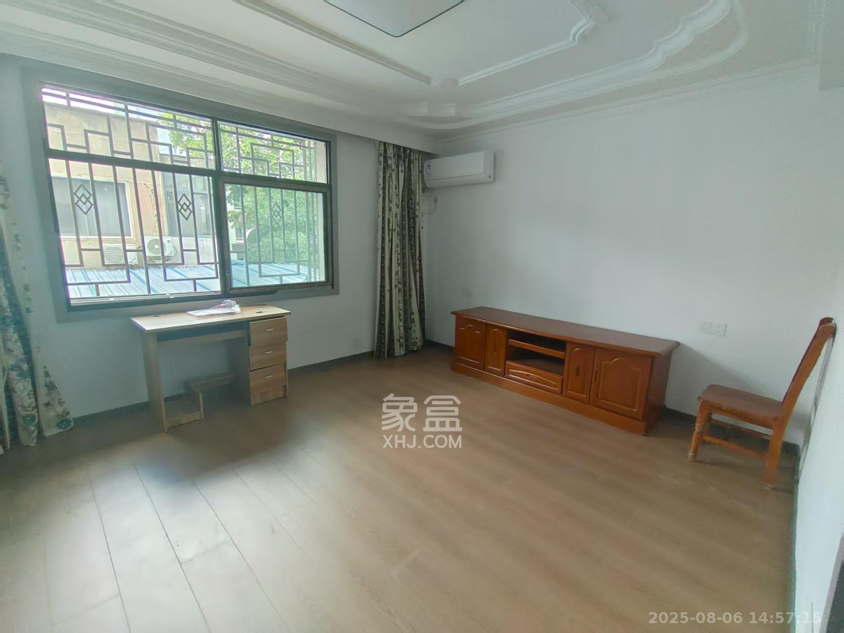 长郡中学宿舍(西文庙坪巷原32号)  2室2厅1卫   3500.00元/月室内图