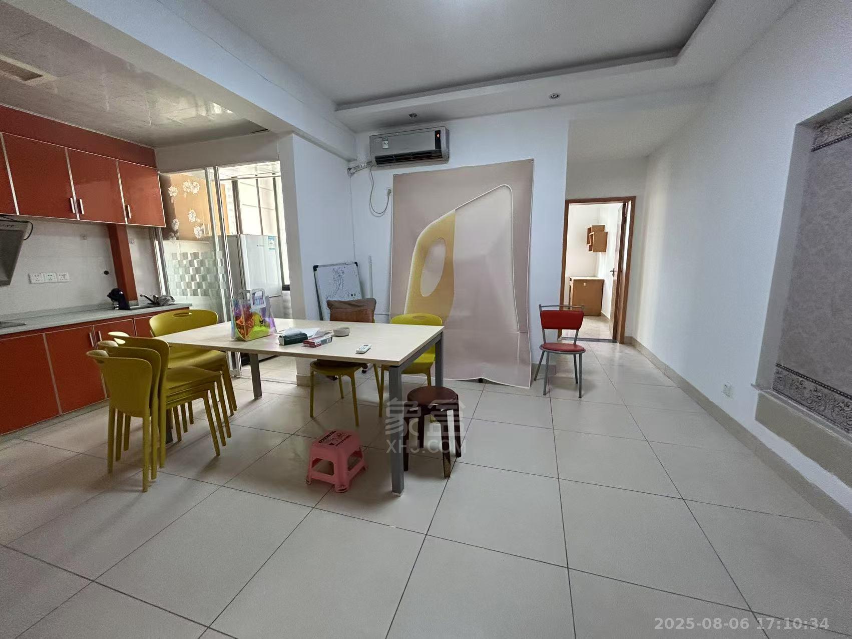 嘉墅翰林阁 2室2厅2卫 1500.0元/月 嘉墅翰林阁 2室2厅2卫 1500.0元/月室内图