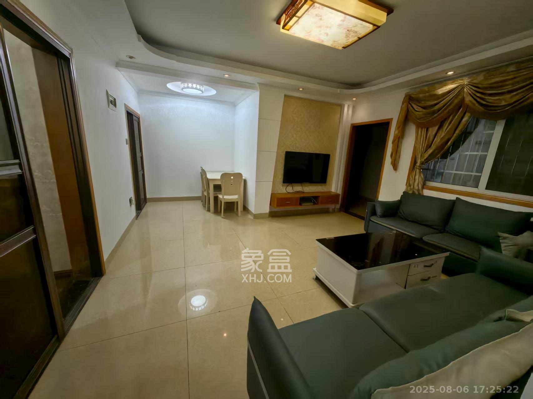 麓谷锦和园 3室2厅1卫 2200.0元/月 麓谷锦和园 3室2厅1卫 2200.0元/月室内图