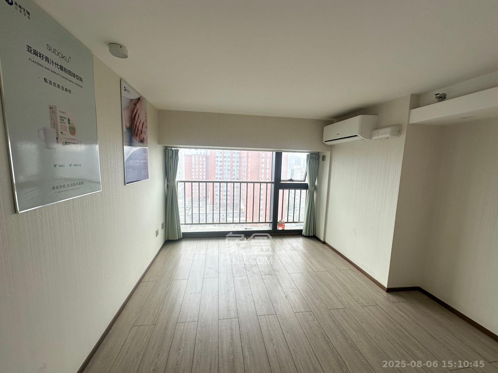 华远华时代 4室1厅2卫 4500.0元/月 华远华时代 4室1厅2卫 4500.0元/月室内图