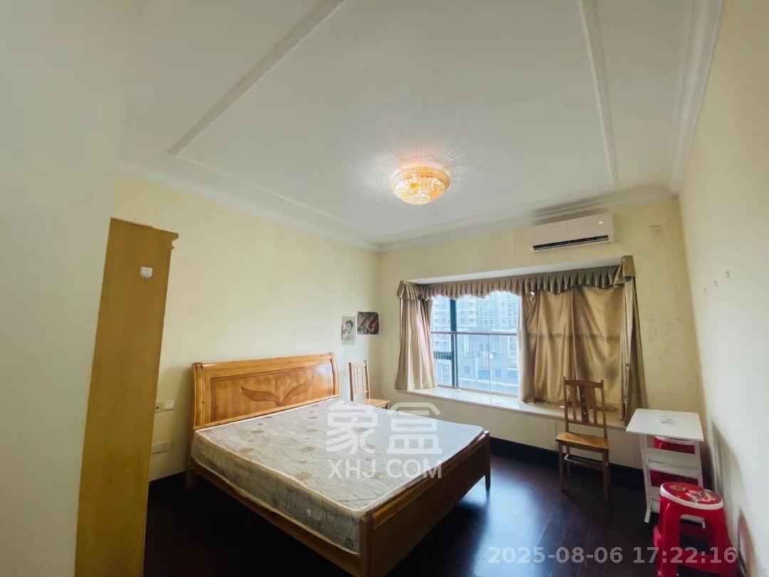 恒大雅苑 3室2厅2卫 2600.0元/月 恒大雅苑 3室2厅2卫 2600.0元/月室内图