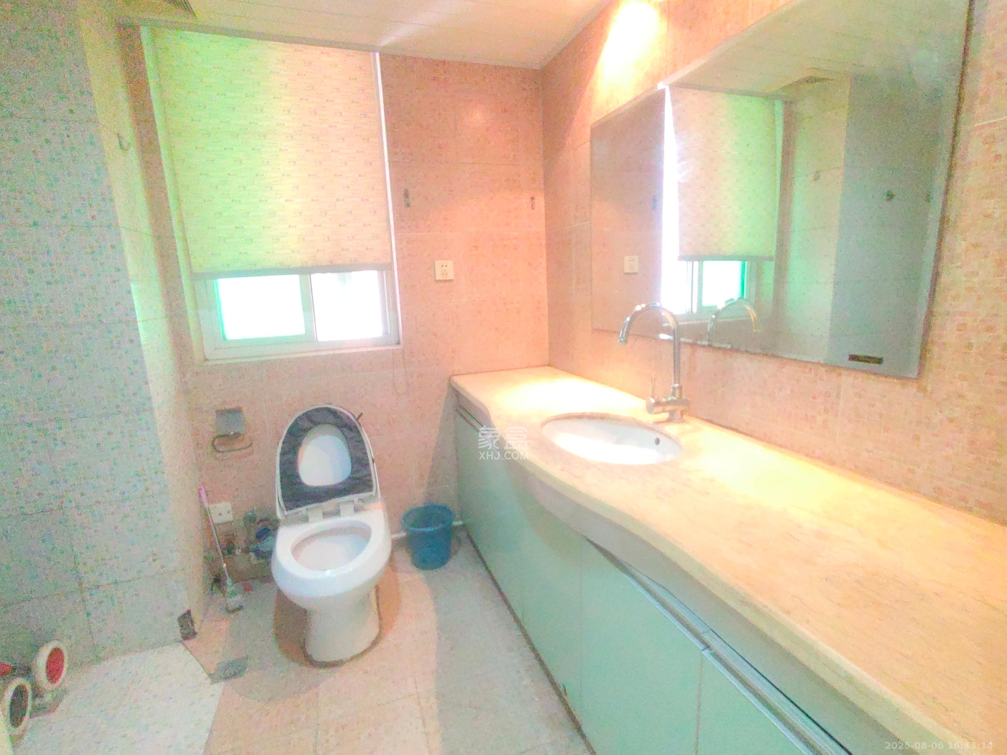 维一星城  3室2厅2卫    3000.0元/月 维一星城  3室2厅2卫    3000.0元/月室内图