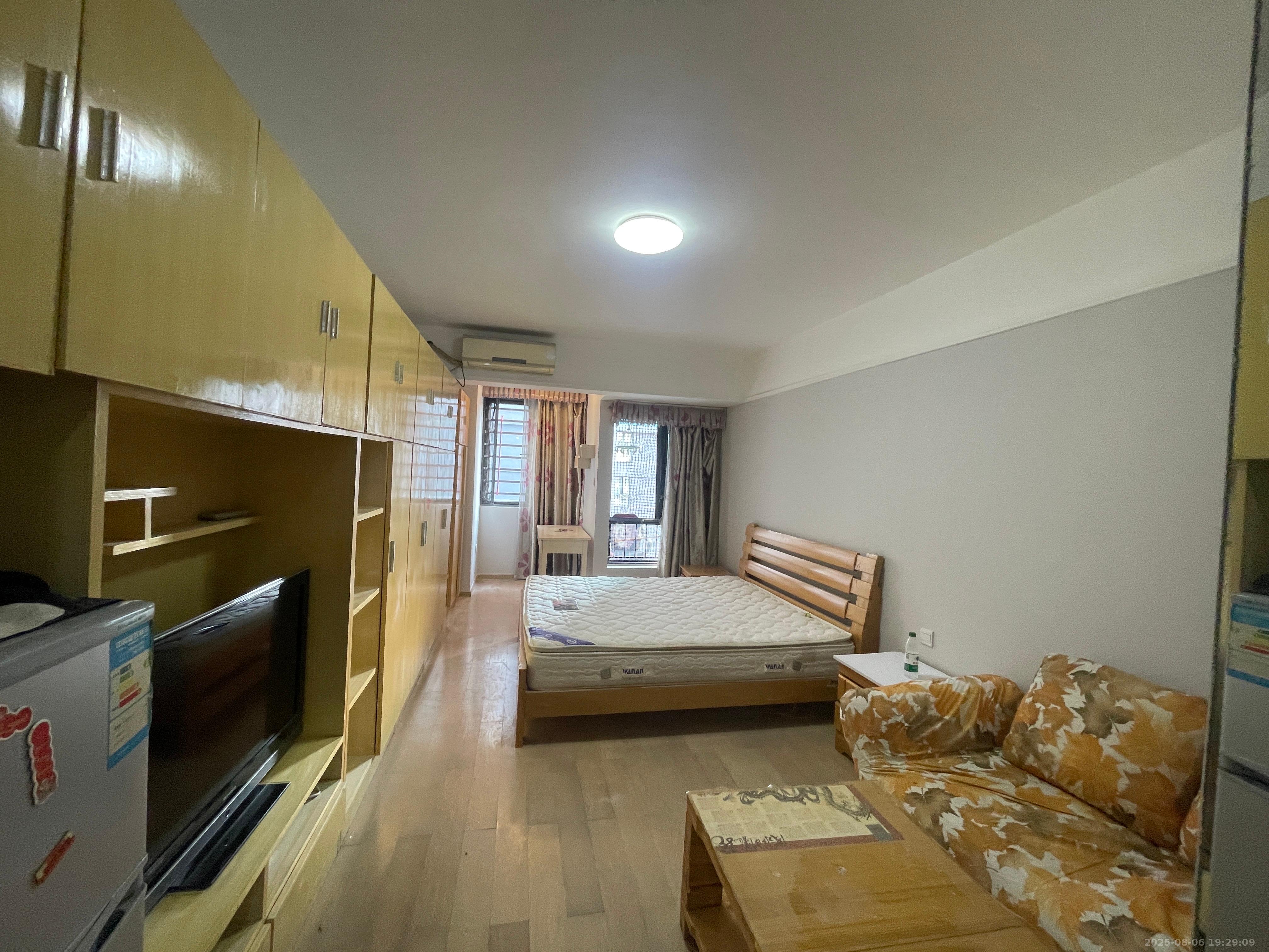 万科金色家园 1室1厅1卫 1300.0元/月 万科金色家园 1室1厅1卫 1300.0元/月室内图