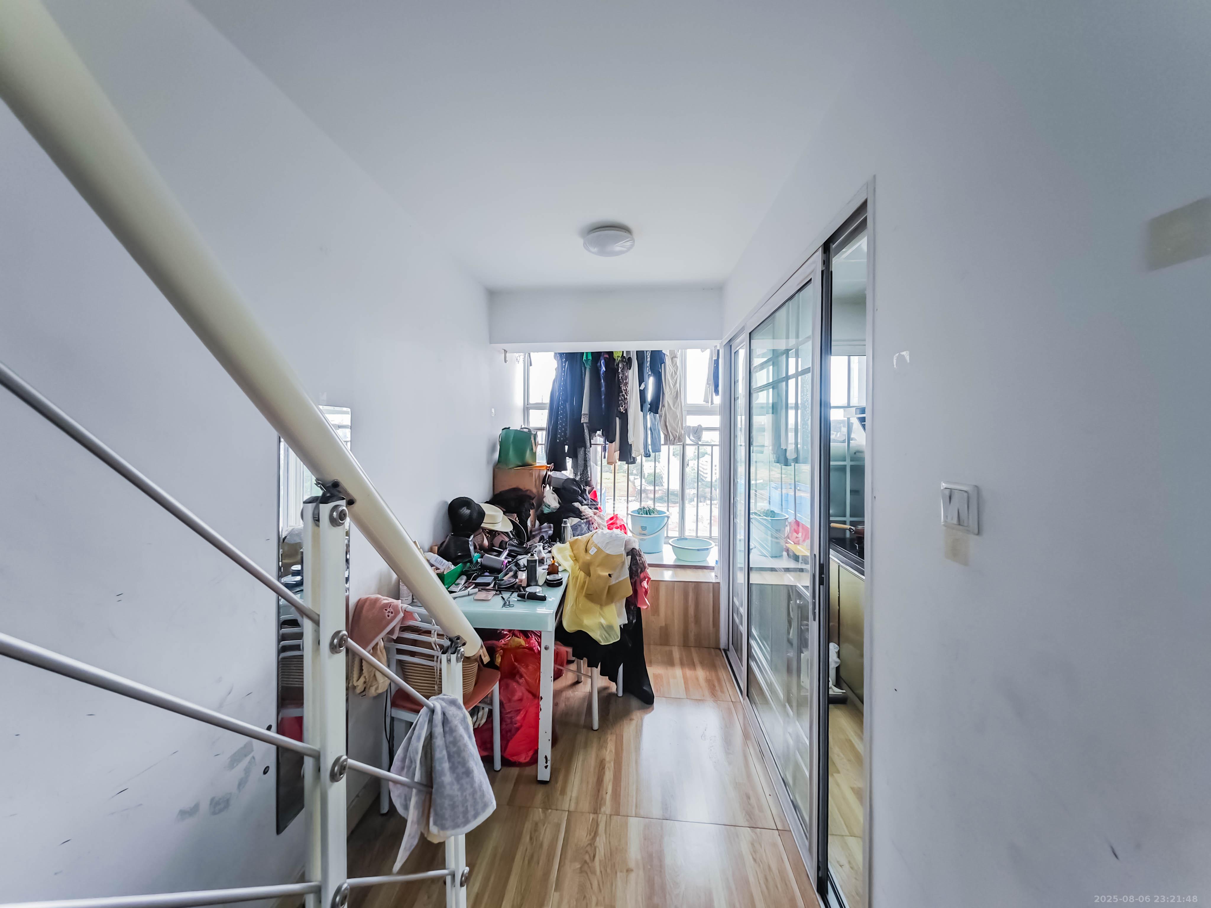 金色loft（鑫秋大厦）  2室2厅1卫   42.00万其他