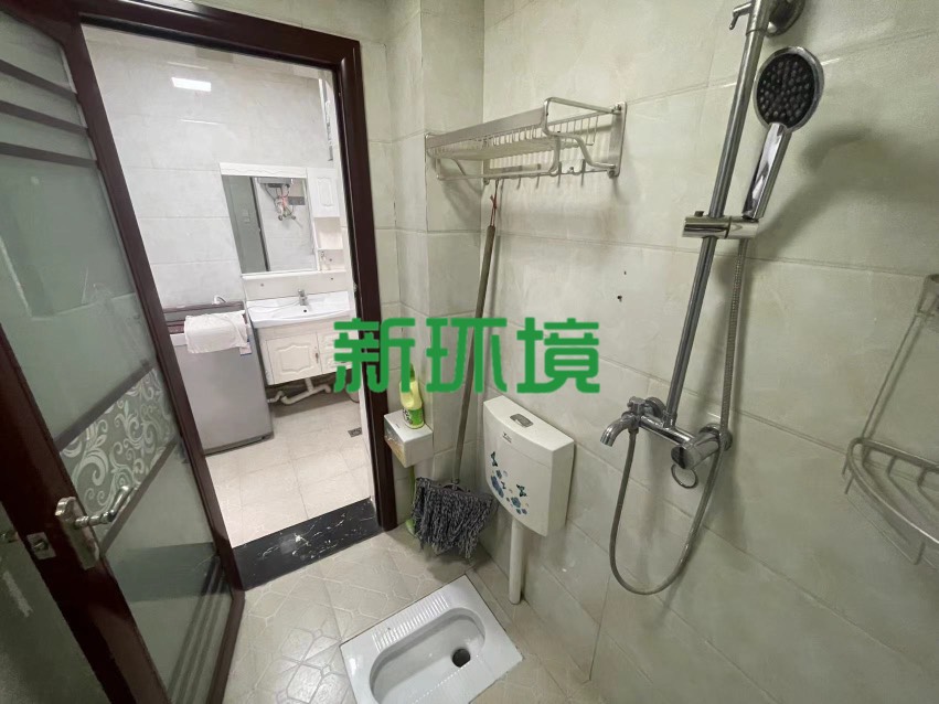 逸臣中央  3室2厅2卫   2200.00元/月室内图