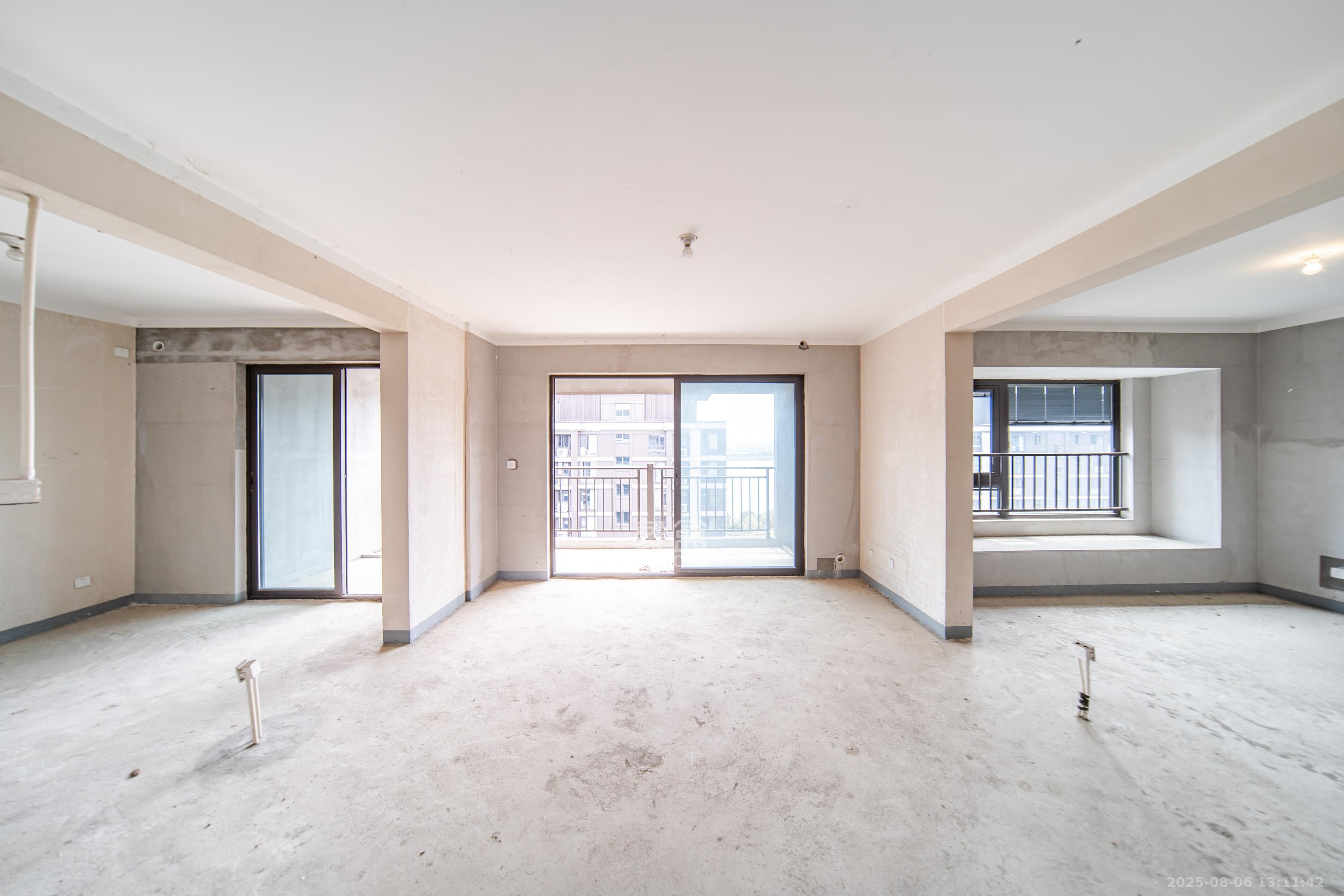 建发电建江山悦  4室2厅2卫    140.0万 建发电建江山悦  4室2厅2卫    140.0万