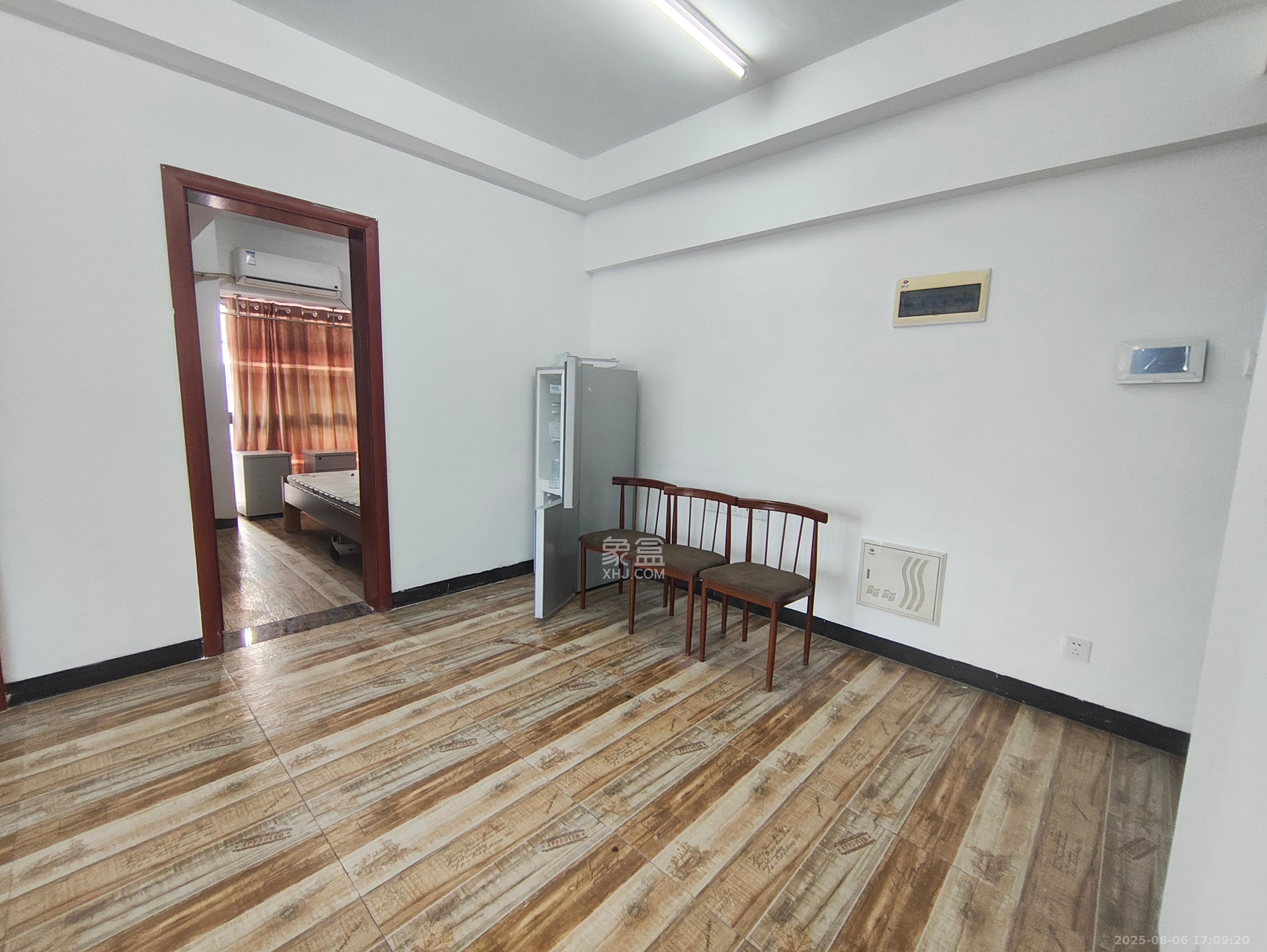 湘熙水郡（观澜海赋家园）  2室2厅2卫    2000.0元/月室内图