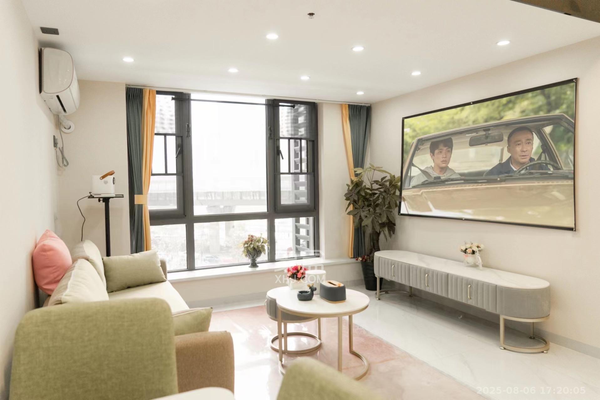 藏珑湖上公馆 1室1厅1卫 2600.0元/月 藏珑湖上公馆 1室1厅1卫 2600.0元/月室内图