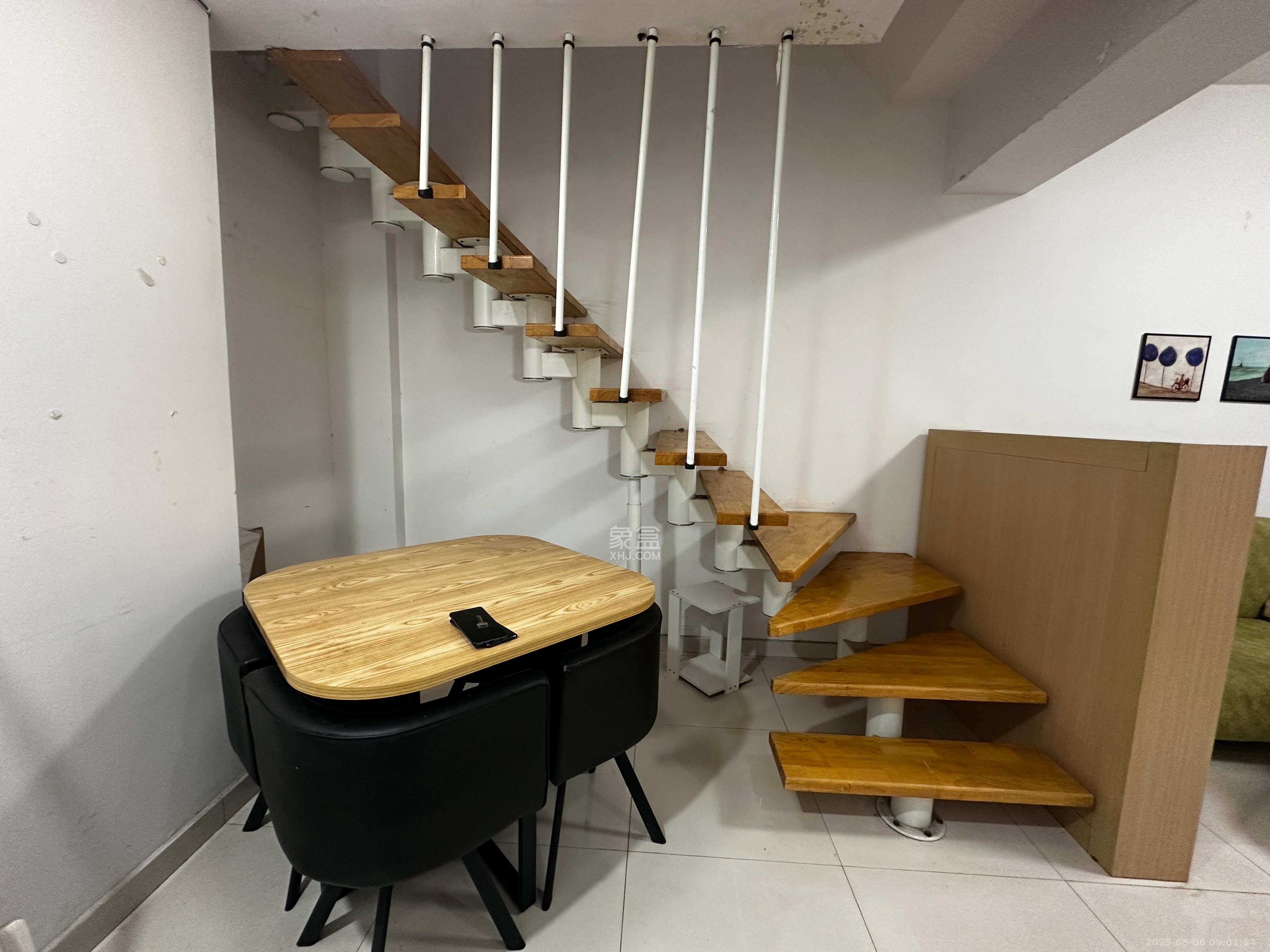 华润凤凰城一期  1室1厅1卫    1380.0元/月室内图