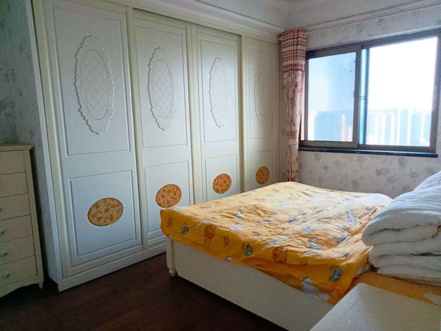 碧桂园 3室1厅2卫 1800.0元/月 碧桂园 3室1厅2卫 1800.0元/月室内图