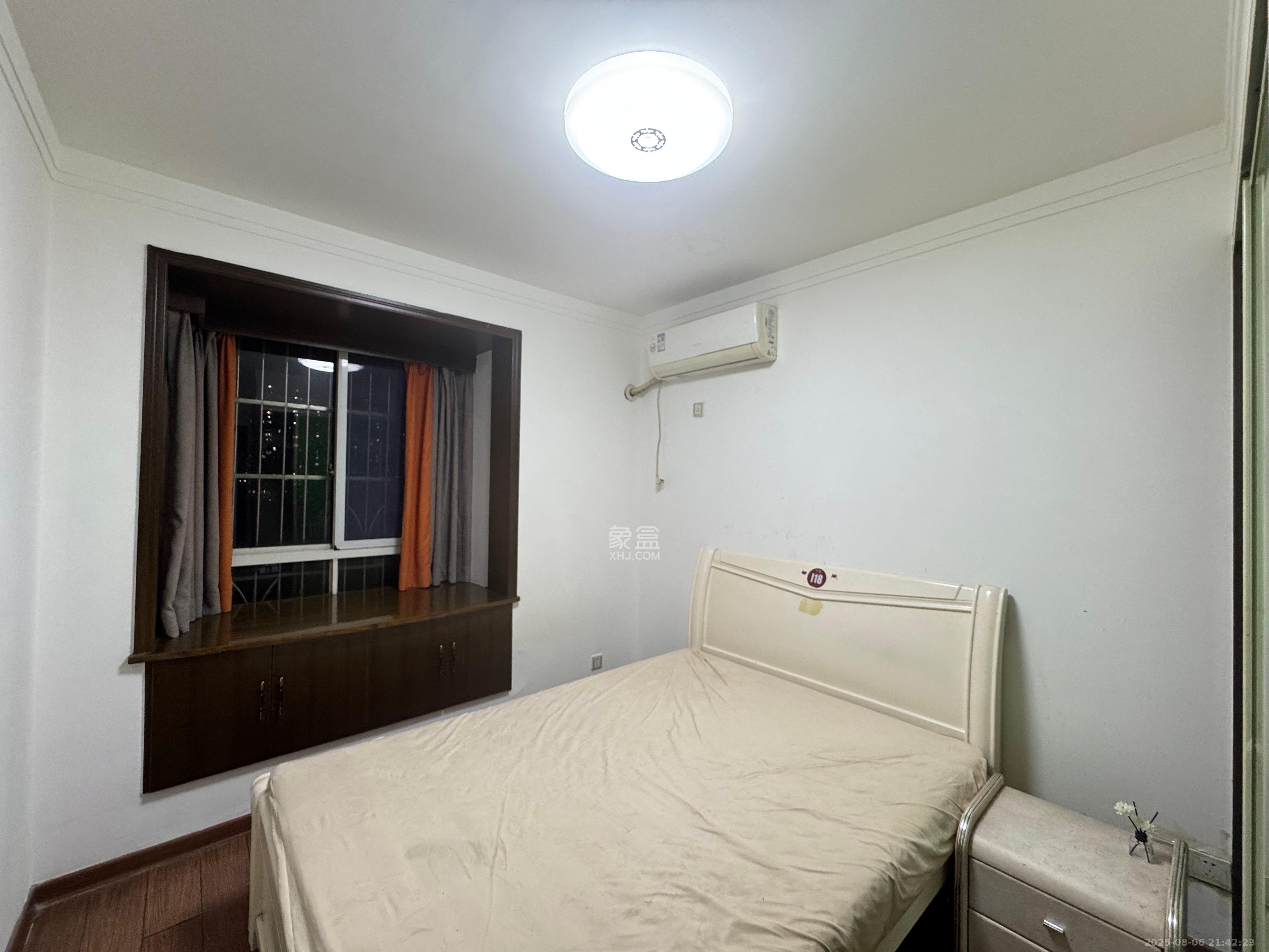 运通馨苑 3室2厅2卫 2500.0元/月 运通馨苑 3室2厅2卫 2500.0元/月室内图