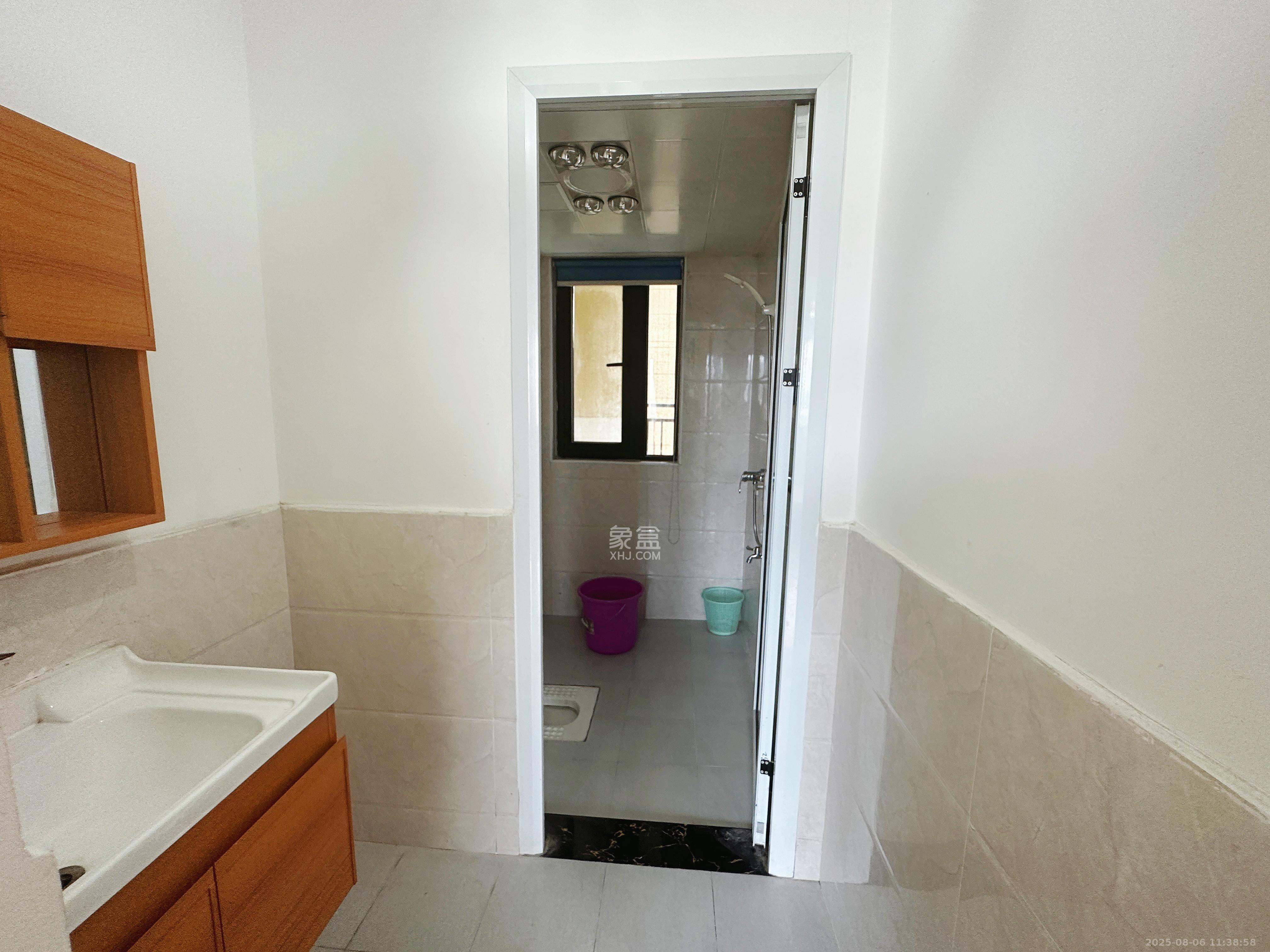 融创融公馆(融创臻苑) 4室2厅2卫 2100.0元/月 融创融公馆(融创臻苑) 4室2厅2卫 2100.0元/月室内图