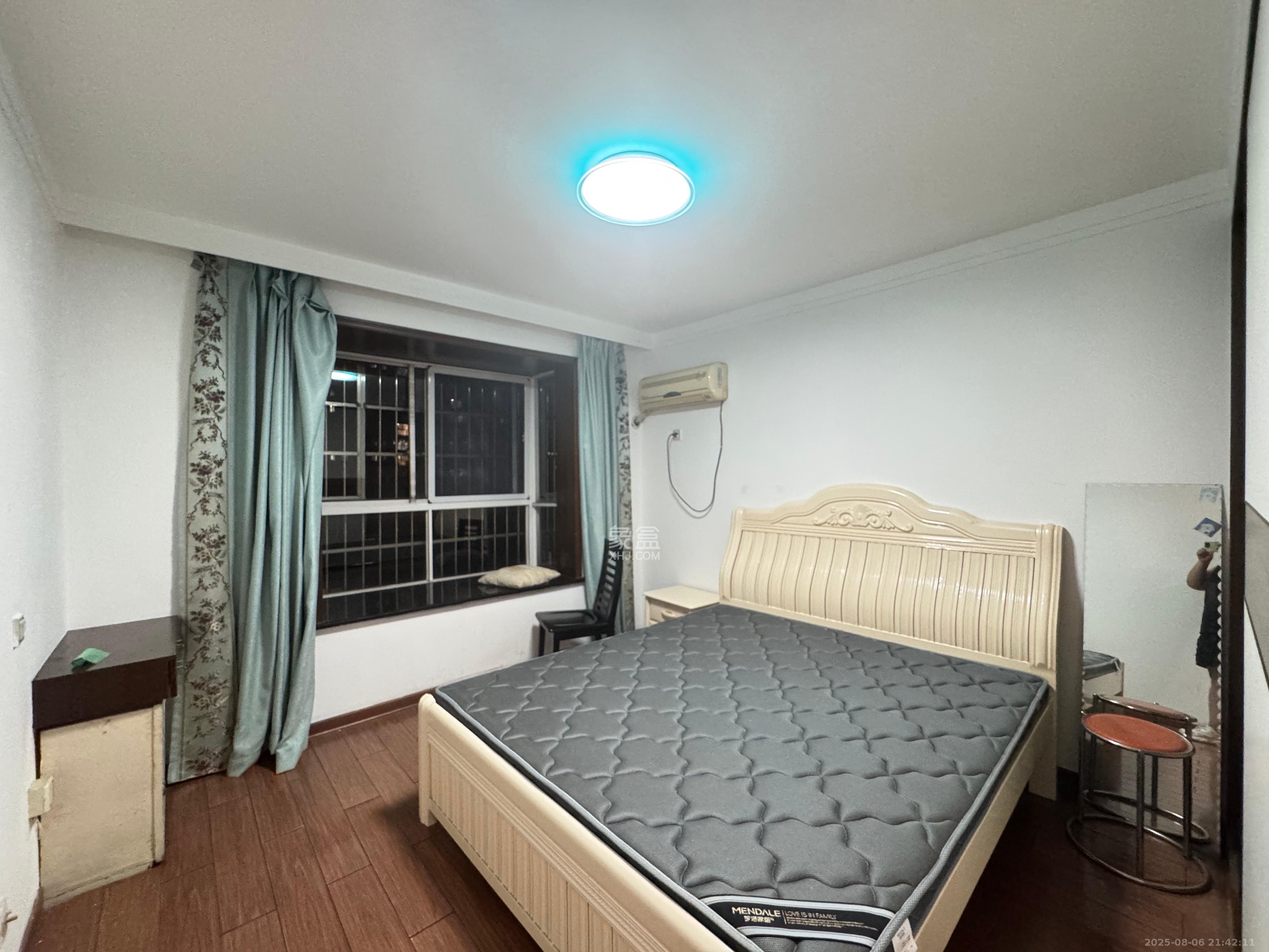 运通馨苑 3室2厅2卫 2500.0元/月 运通馨苑 3室2厅2卫 2500.0元/月室内图