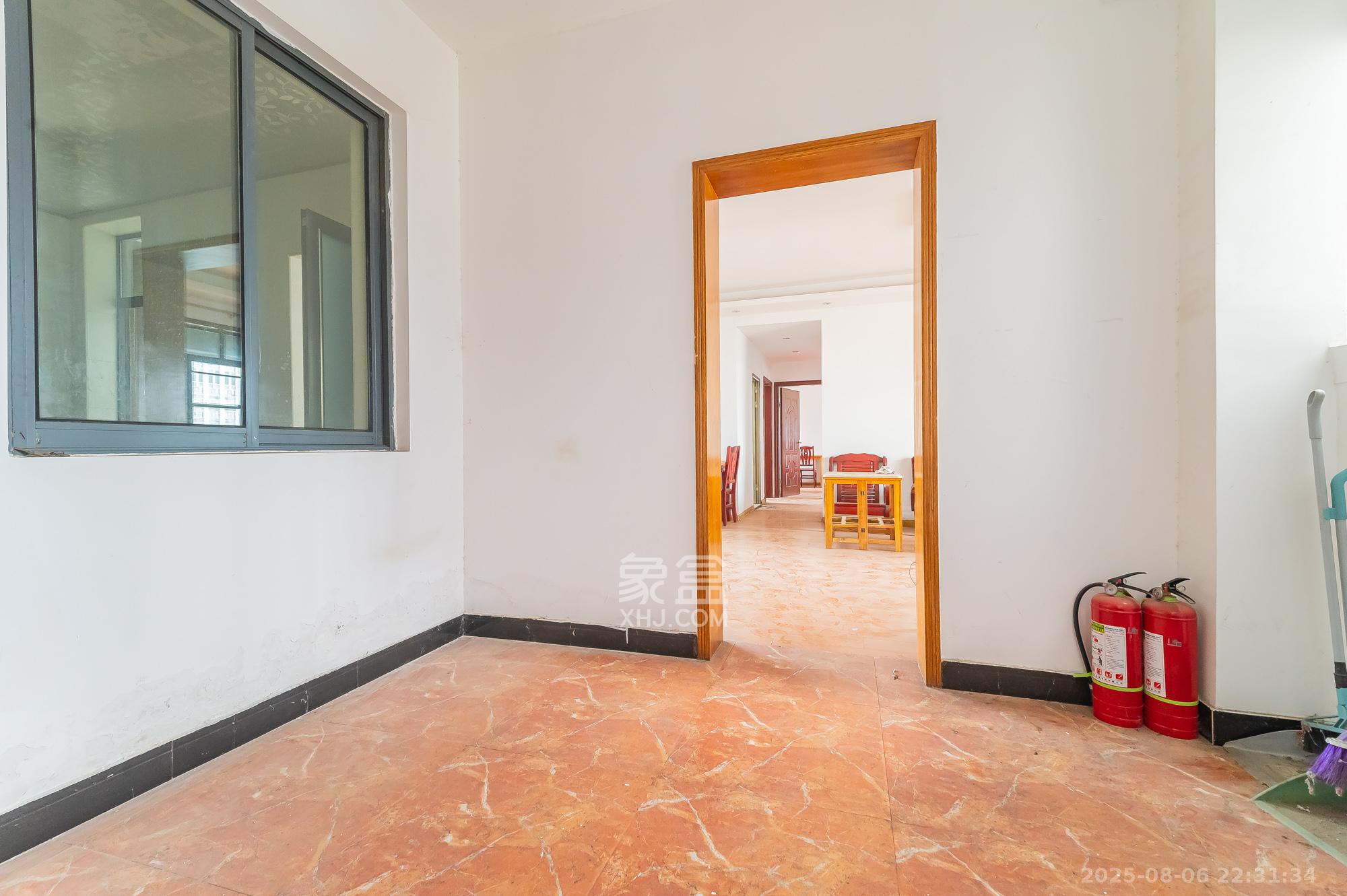 恒基凯旋门一二期  4室2厅2卫    139.0万 恒基凯旋门一二期  4室2厅2卫    139.0万其他