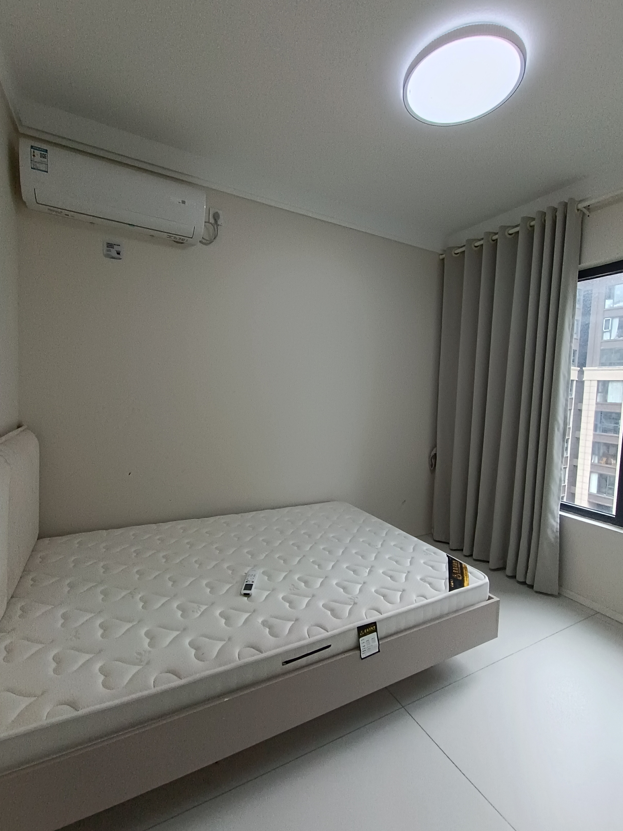 荣盛花语书苑  3室2厅1卫   2200.00元/月室内图