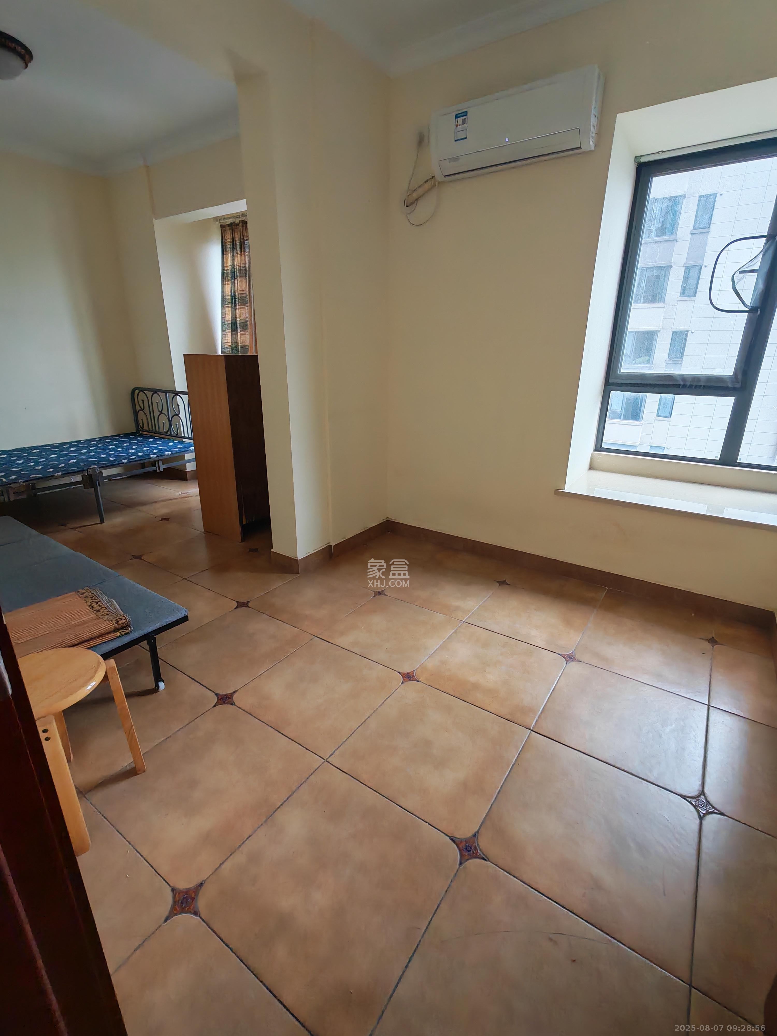 建发中央公园（建发美地）  2室1厅1卫   2700.00元/月室内图