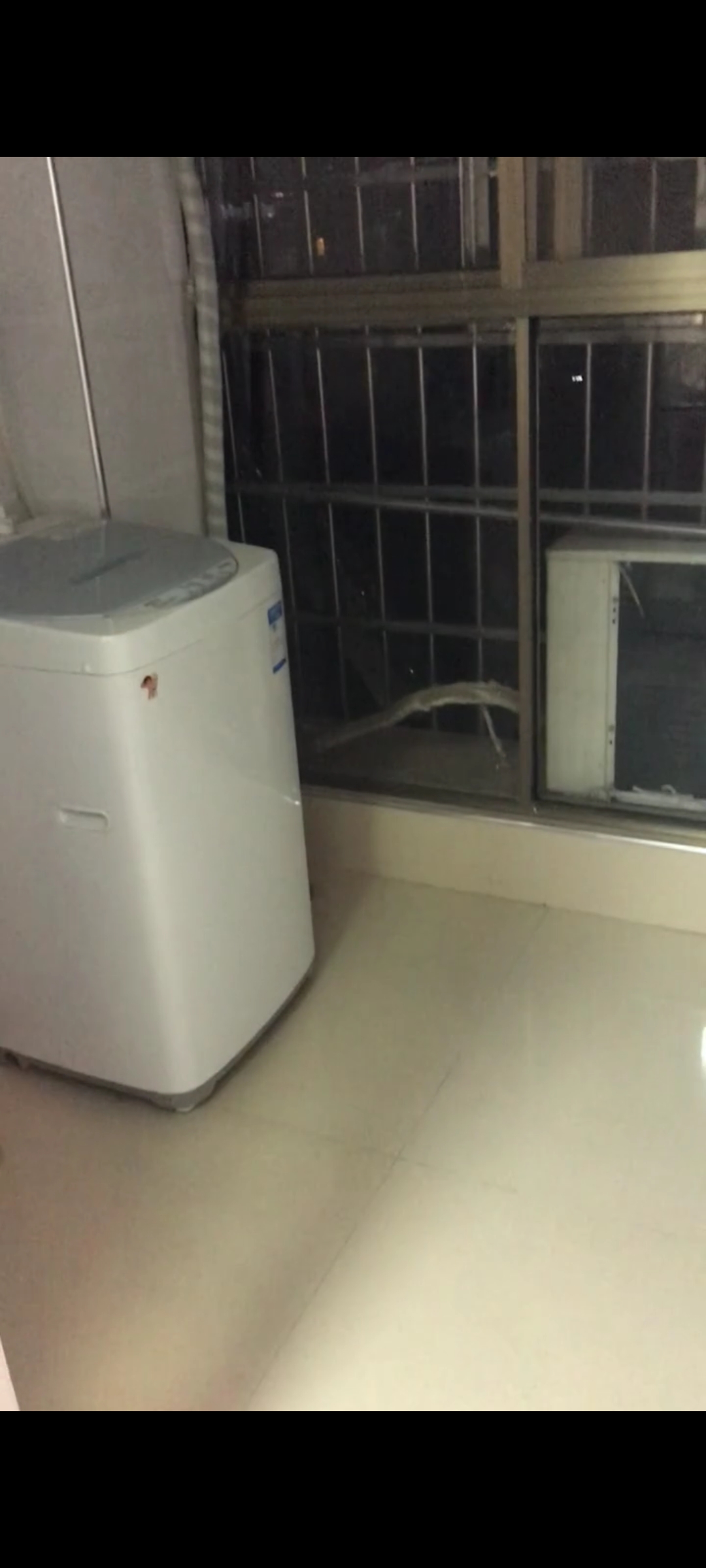 东方豪苑 1室1厅1卫 1000.0元/月 东方豪苑 1室1厅1卫 1000.0元/月室内图