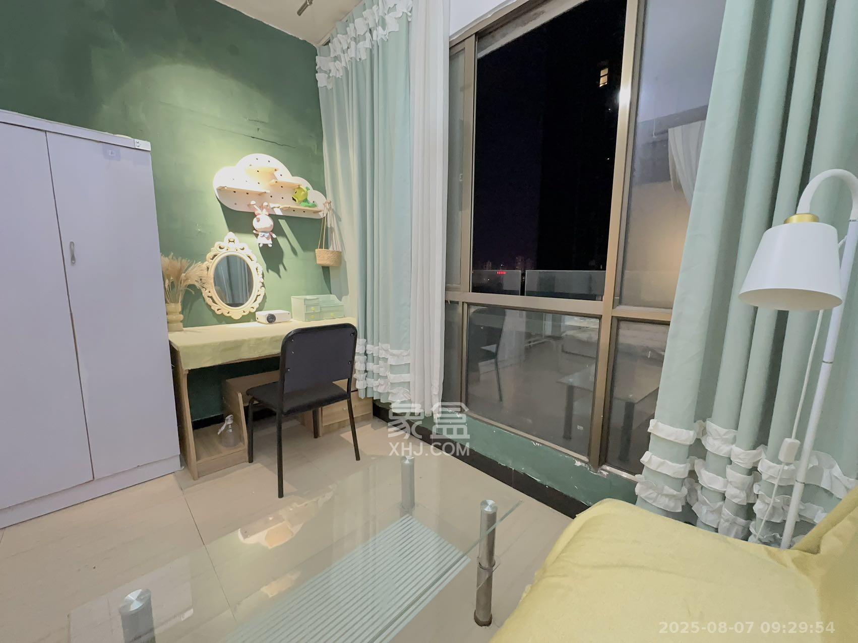 岳泰理想城 1室1厅1卫 1250.0元/月 岳泰理想城 1室1厅1卫 1250.0元/月室内图