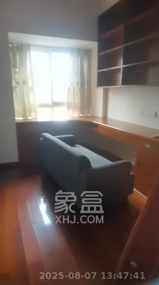 湘府十城(汇财御景湾新寓,汇财国际) 4室2厅2卫 2500.0元/月 湘府十城(汇财御景湾新寓,汇财国际) 4室2厅2卫 2500.0元/月室内图