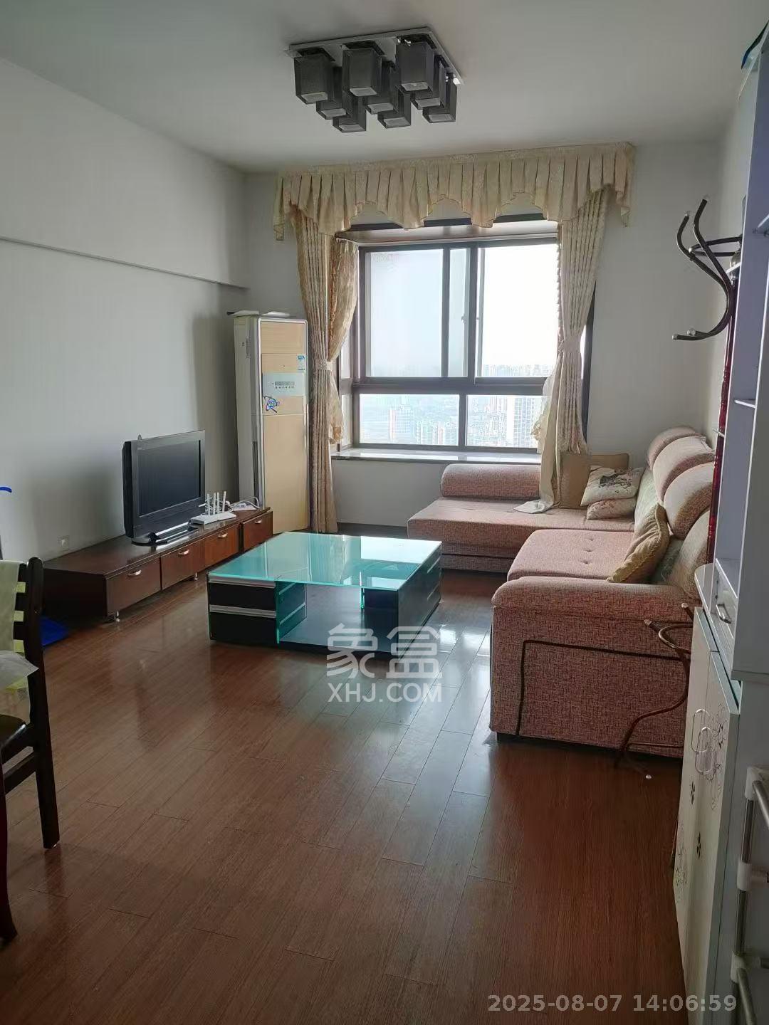 东方新世界  2室2厅1卫   2300.00元/月室内图1
