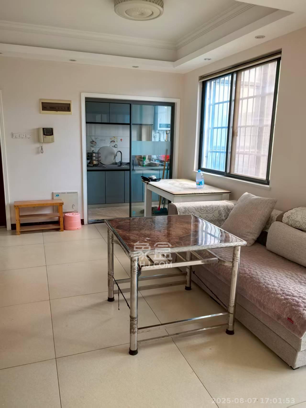 城南故事家园  3室2厅2卫    2400.0元/月 城南故事家园  3室2厅2卫    2400.0元/月室内图