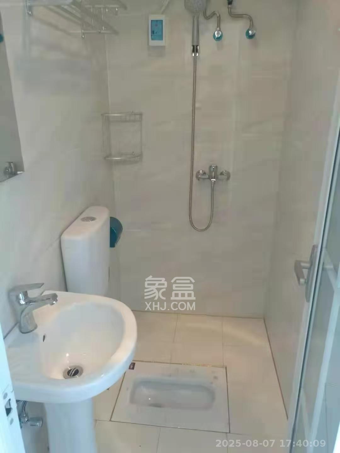 北辰三角洲E4区  1室1厅1卫    1000.0元/月室内图